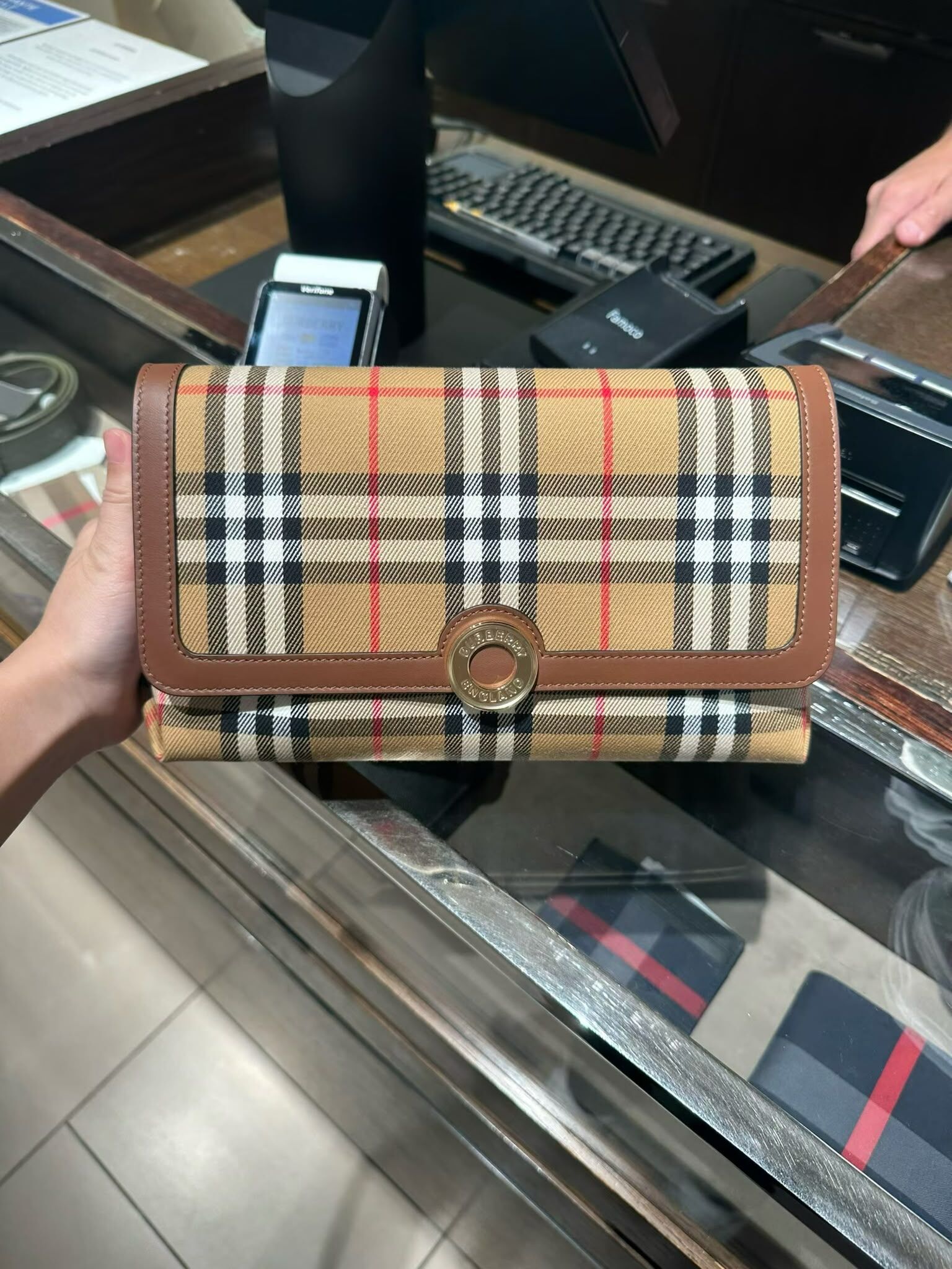 LYS02387 Burberry Millie 復古格紋斜孭袋