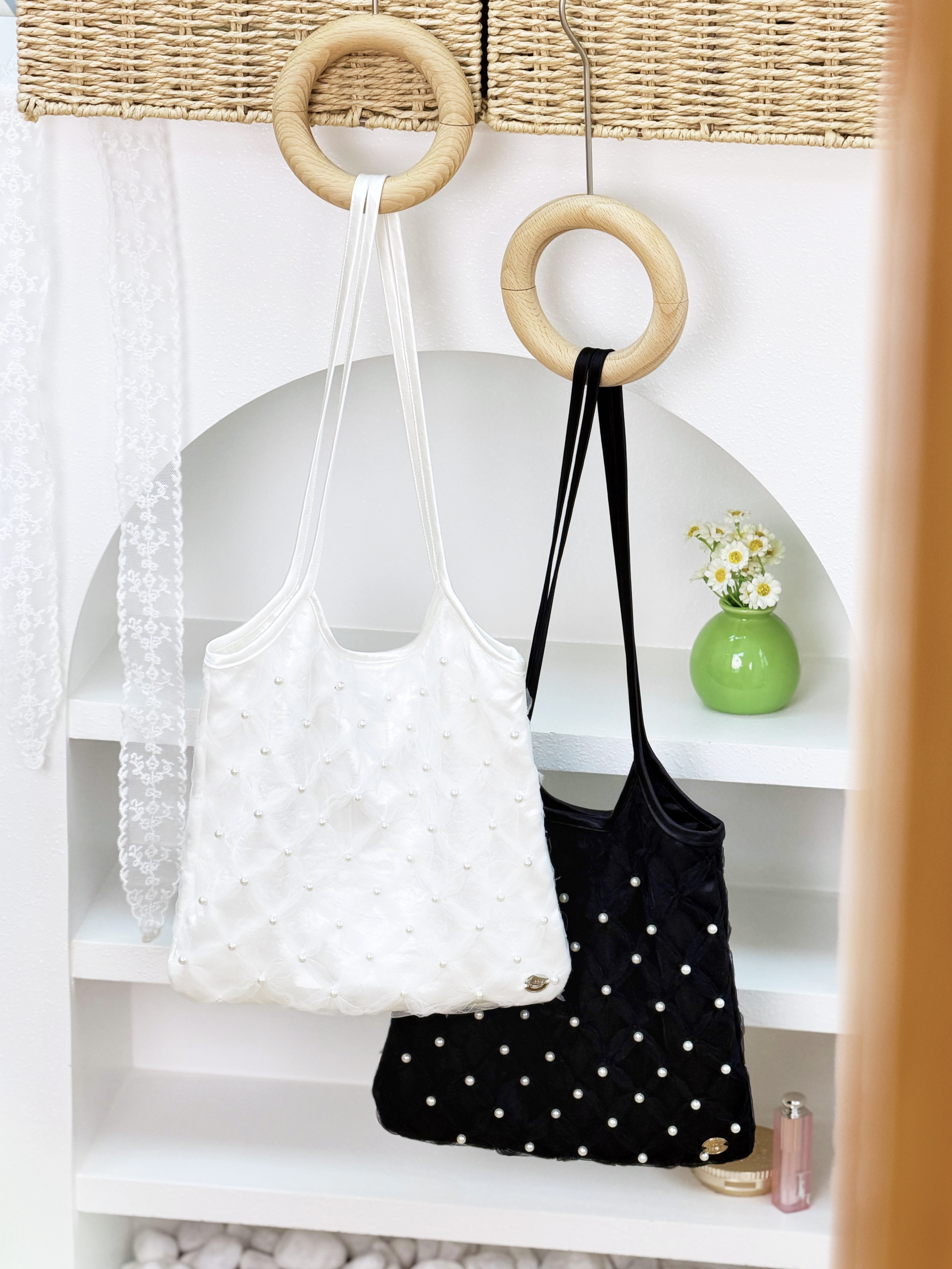兩色 / 精緻感手工珍珠小單肩包 / Hand-Beaded Pearl Shoulder Bag