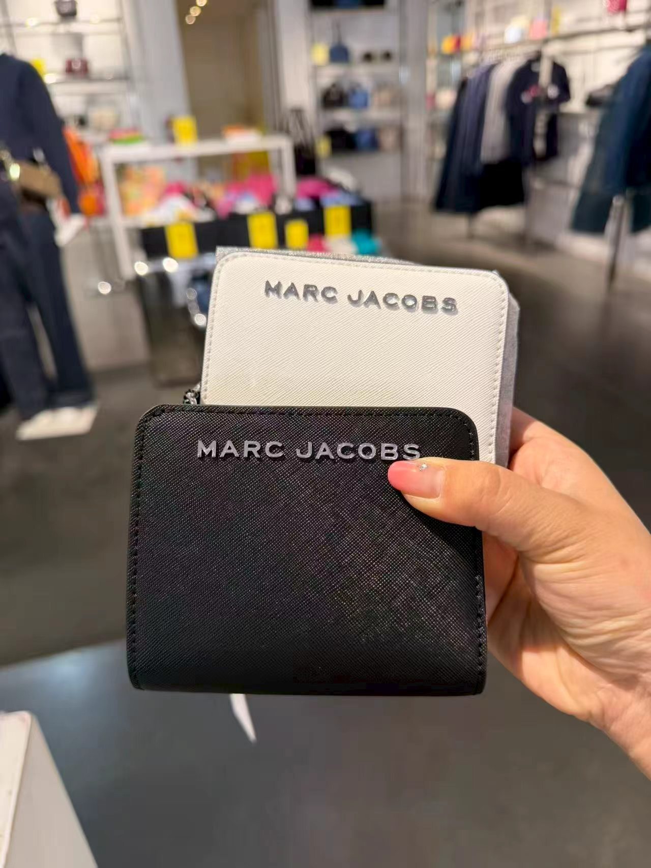 【現貨】Marc Jacobs LX082739 短款對摺銀包