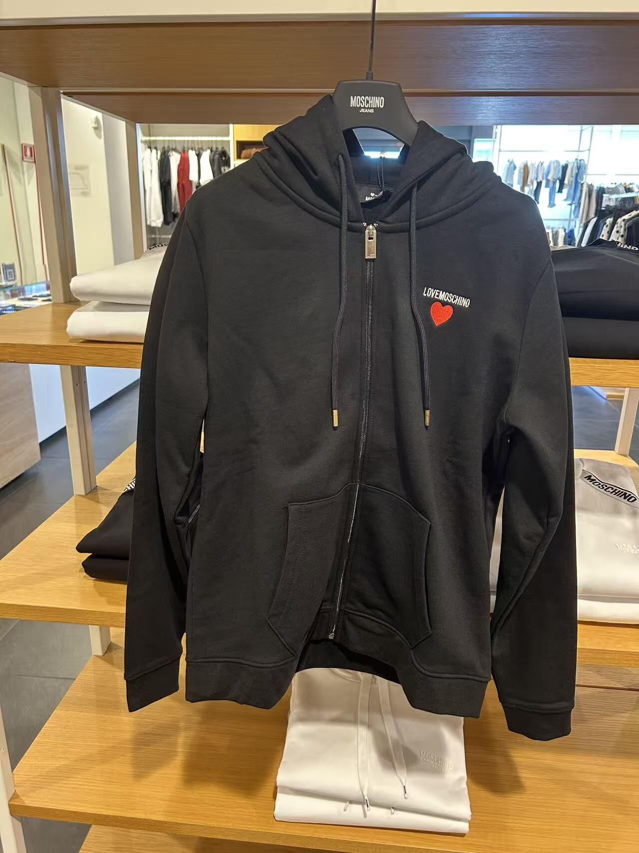 LYS02402 Love Moschino 女裝心心款拉鏈連帽衛衣