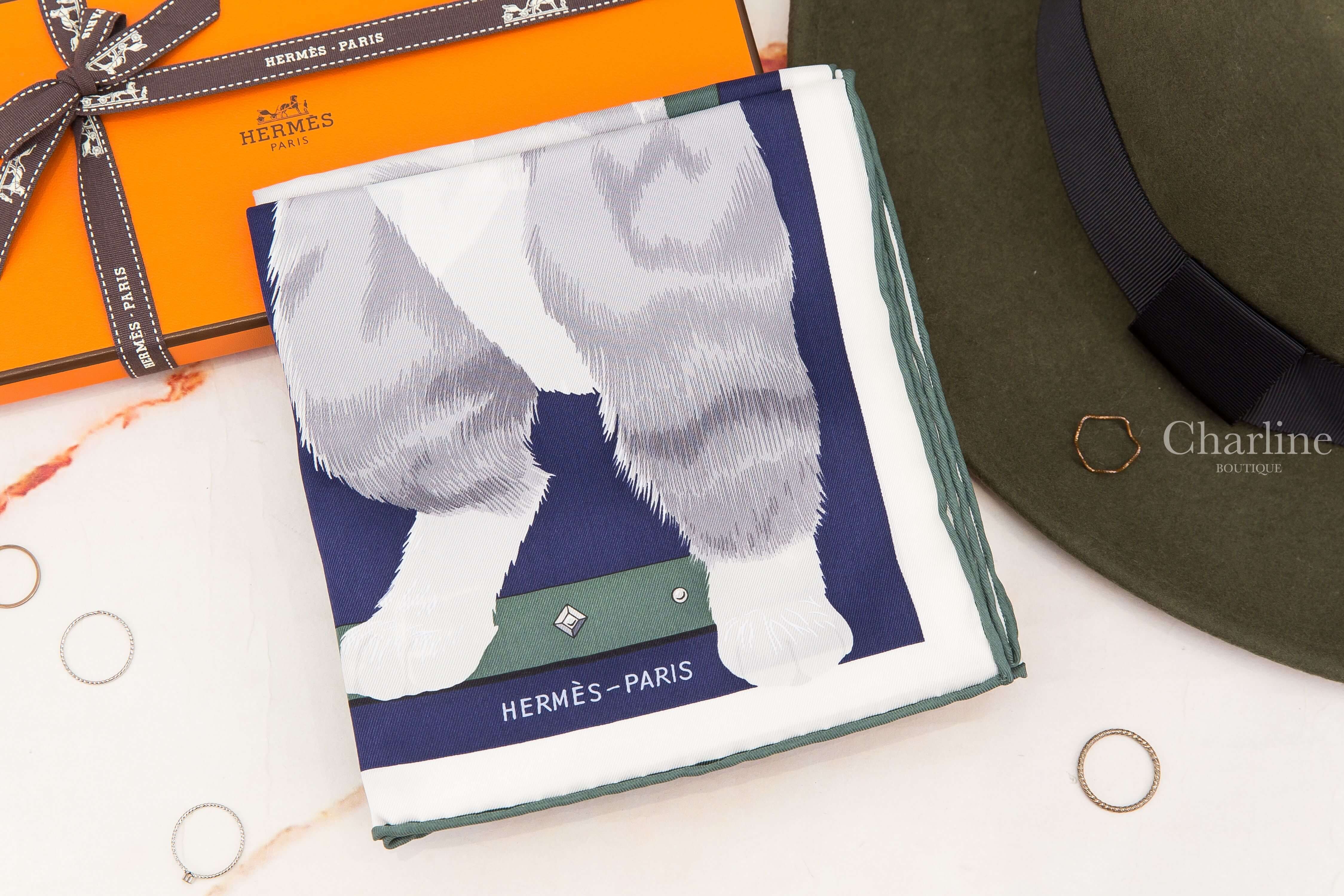 Hermès Chat Chat Chat Scarf 70 藏青色/黑色/灰色玩耍貓咪真絲方巾