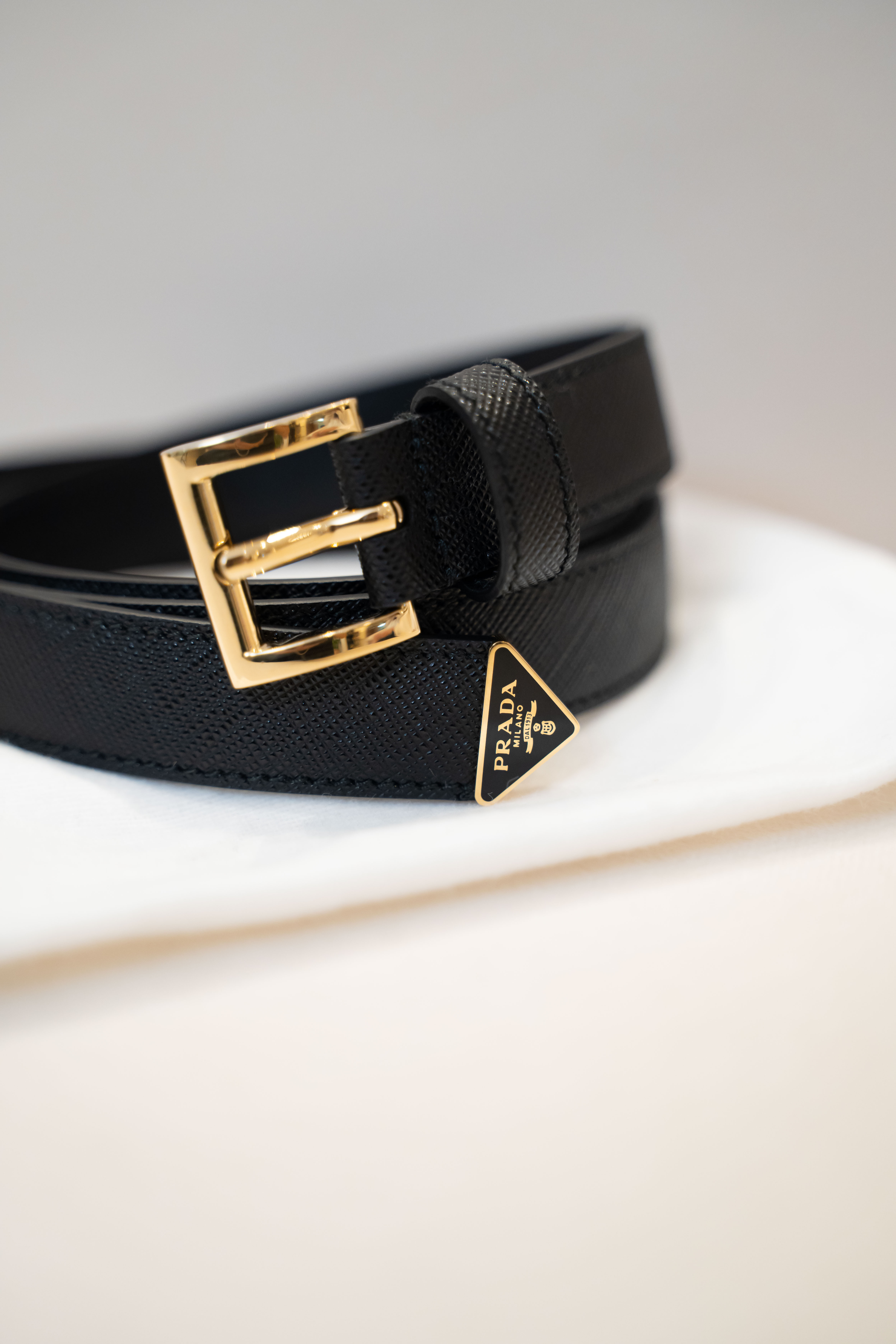 Prada Saffiano Leather Belt 十字紋牛皮金扣皮革皮帶