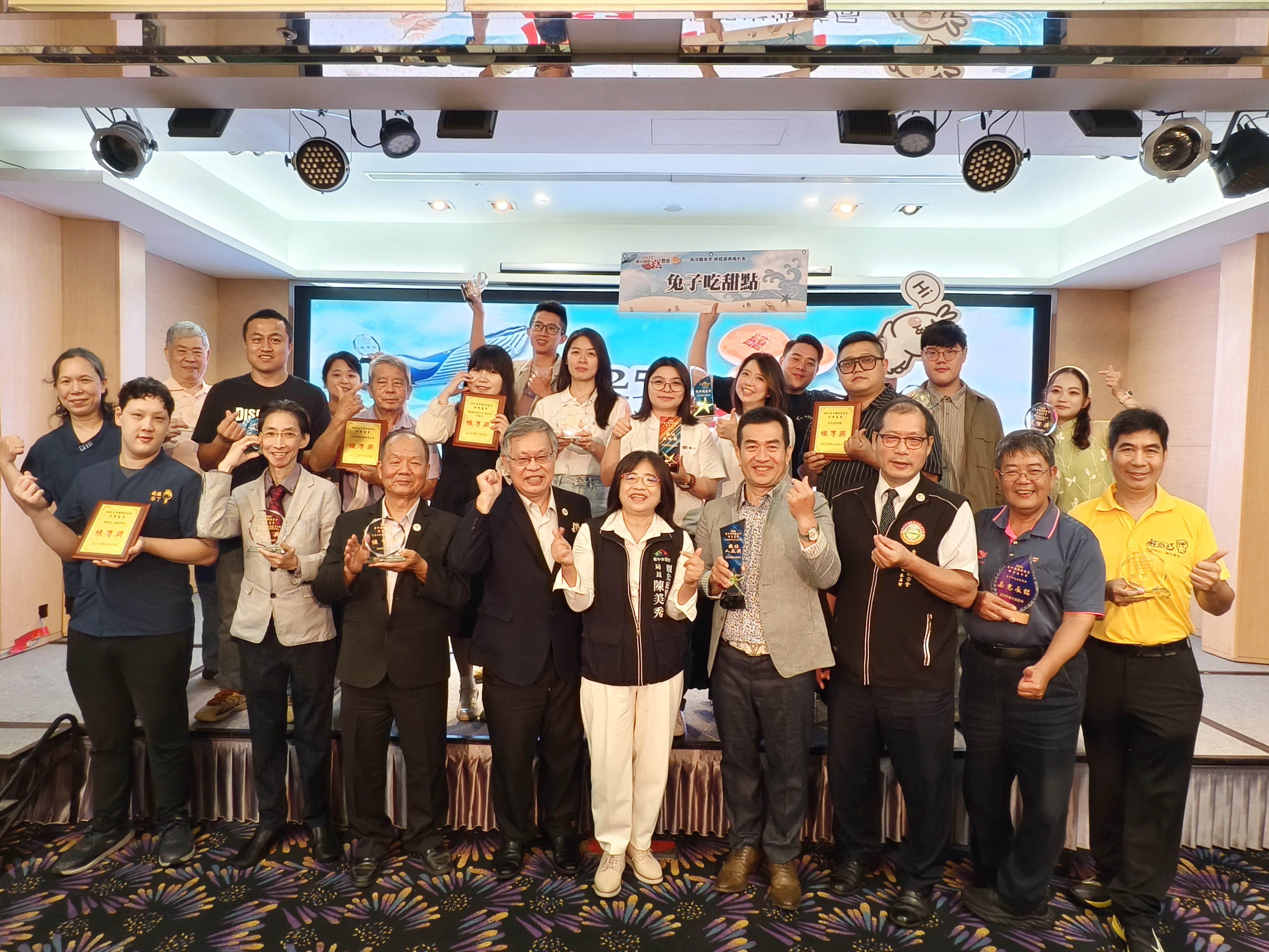 2025台中國際糕豐會，阿聰師以傳統糕餅結合創新，推出新品「玫瑰芋頭酥」，榮獲最佳優質獎。