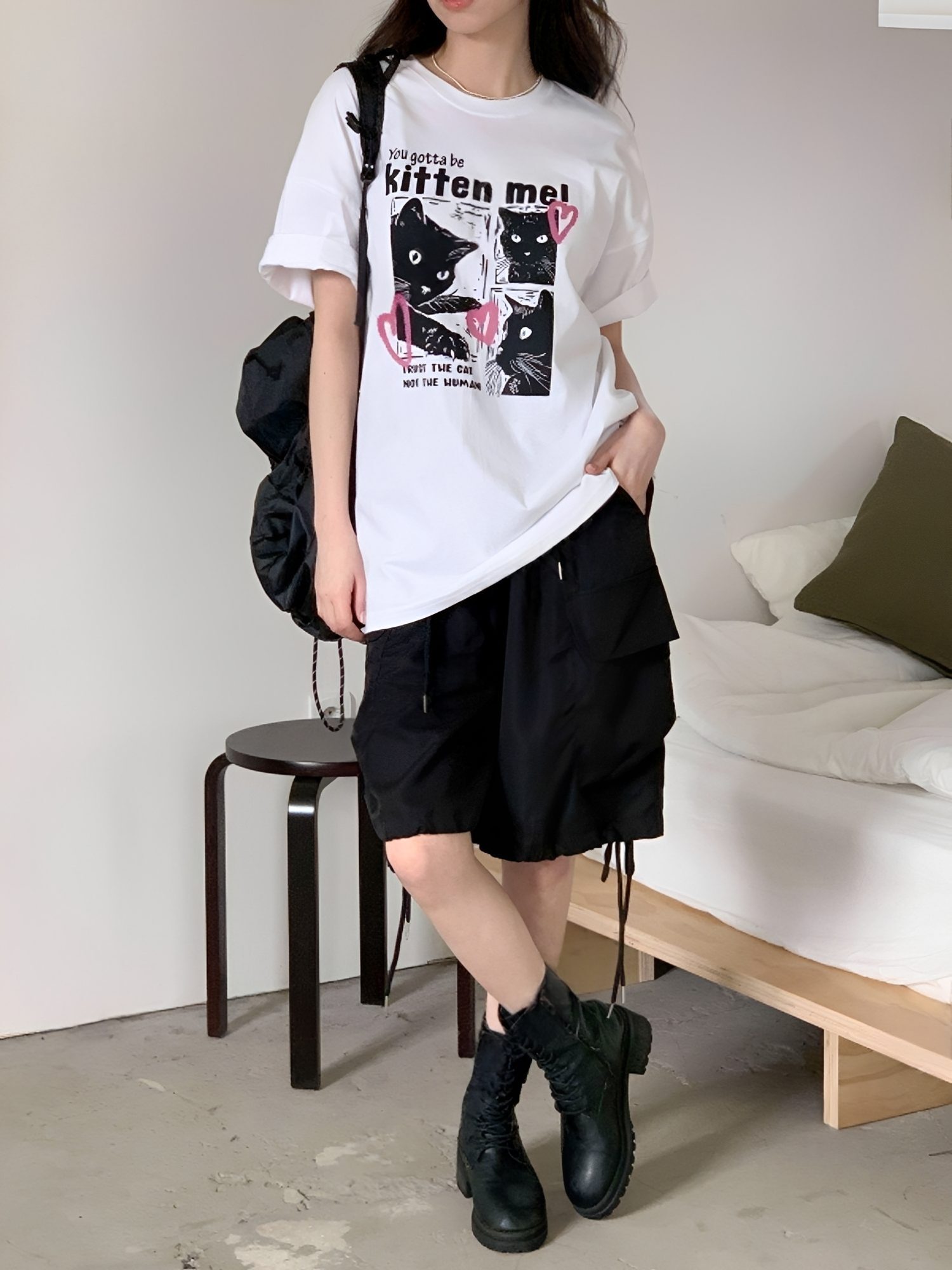 男女同款小貓短T日常穿搭示範 THankus