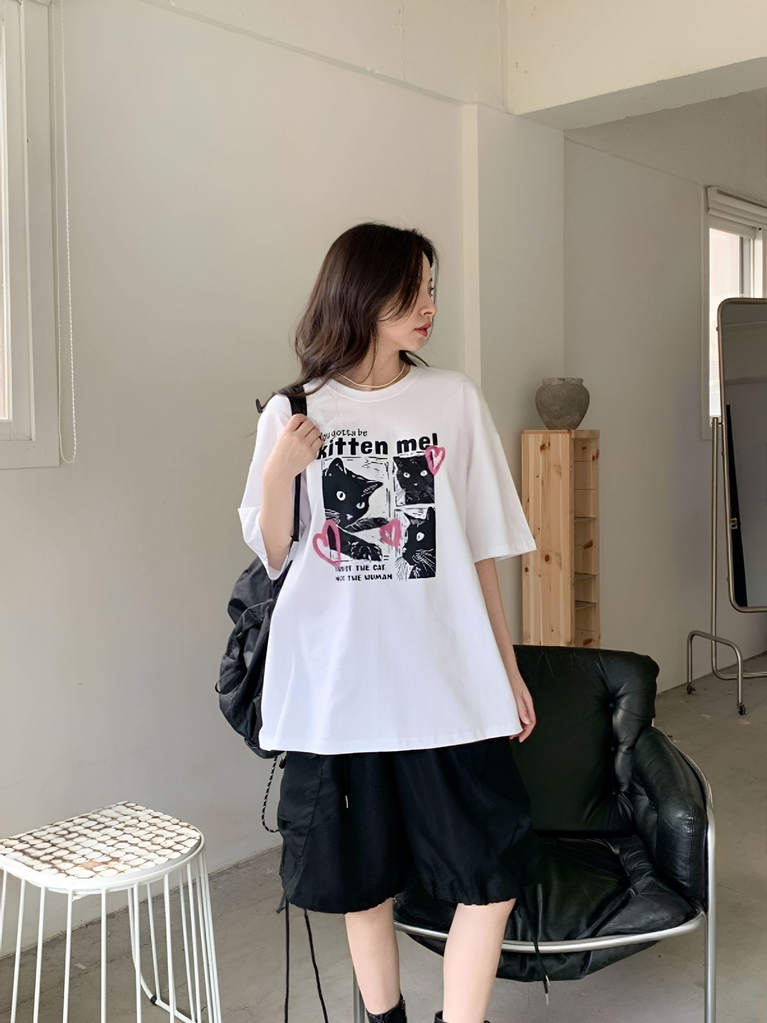 情侶裝小貓短T室內全身造型 THankus