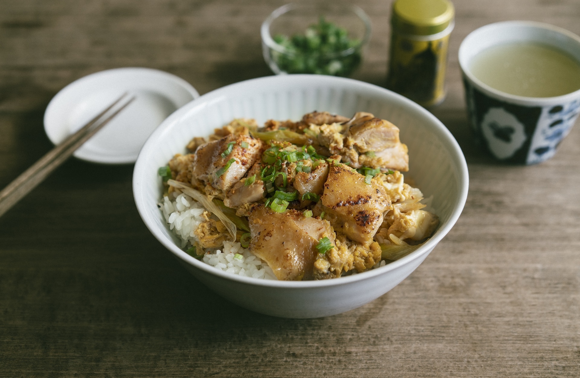 滑嫩半熟蛋雞肉親子丼