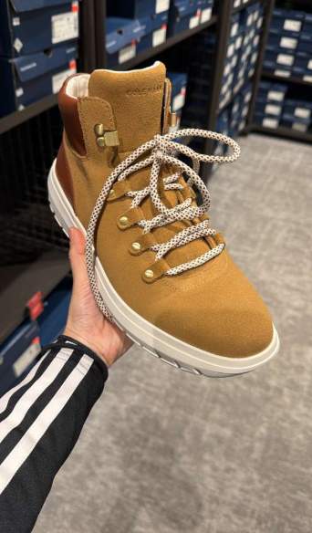 LYS02424 Cole Haan 麂皮戶外登山靴