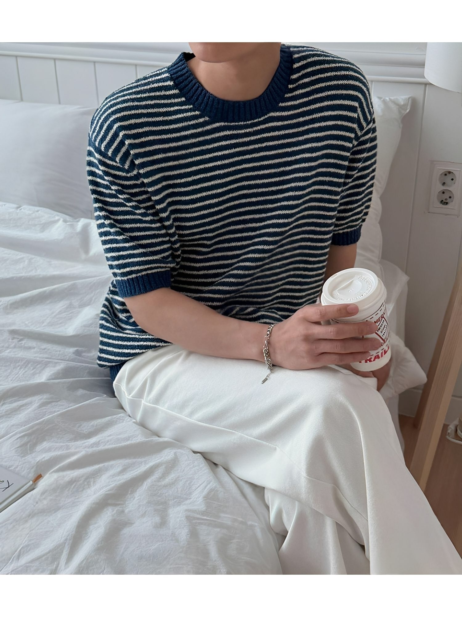 藏青條紋針織衫男款室內穿搭 THankus