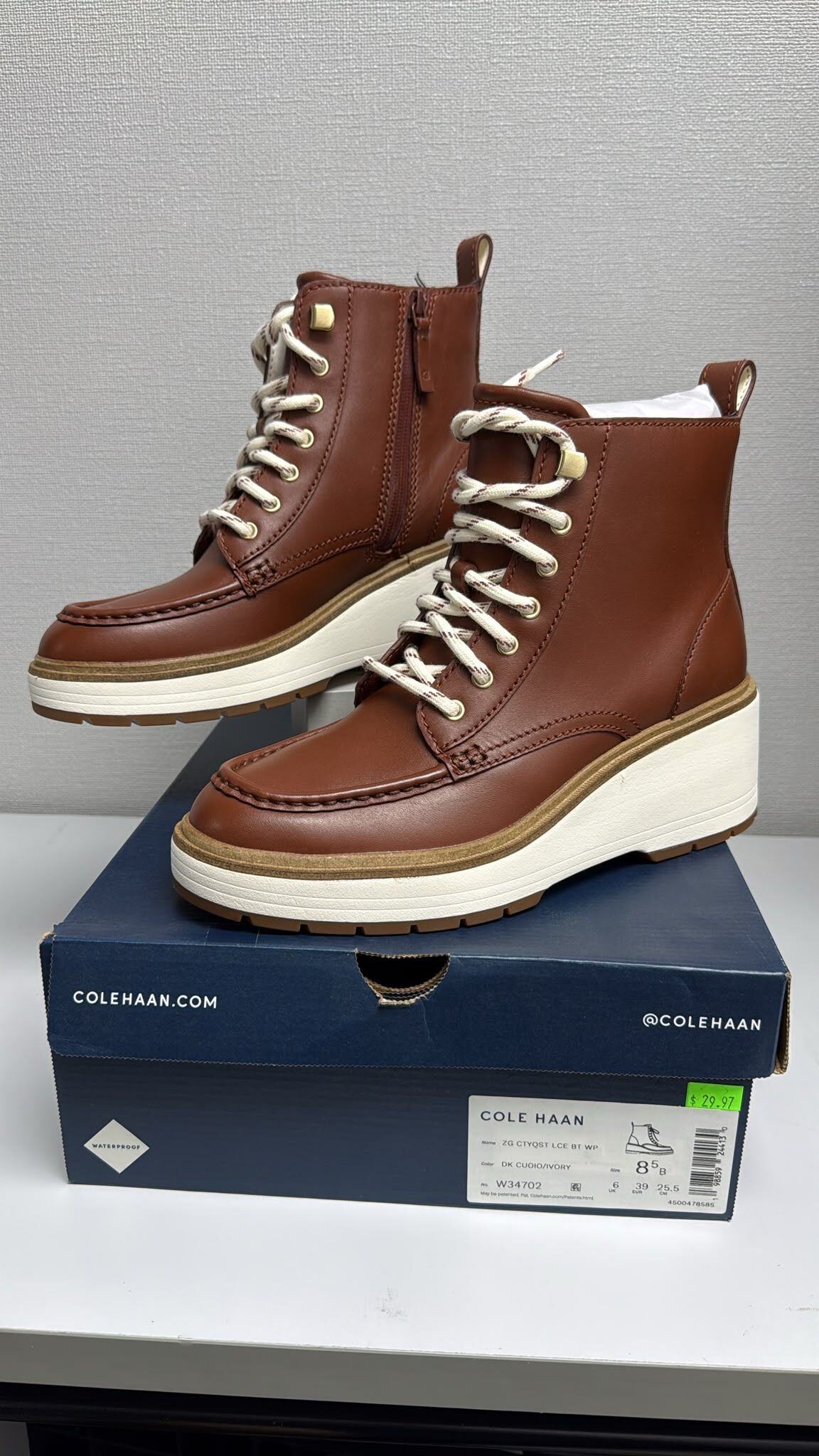 LYS02434 Cole Haan 防水綁帶坡跟短靴