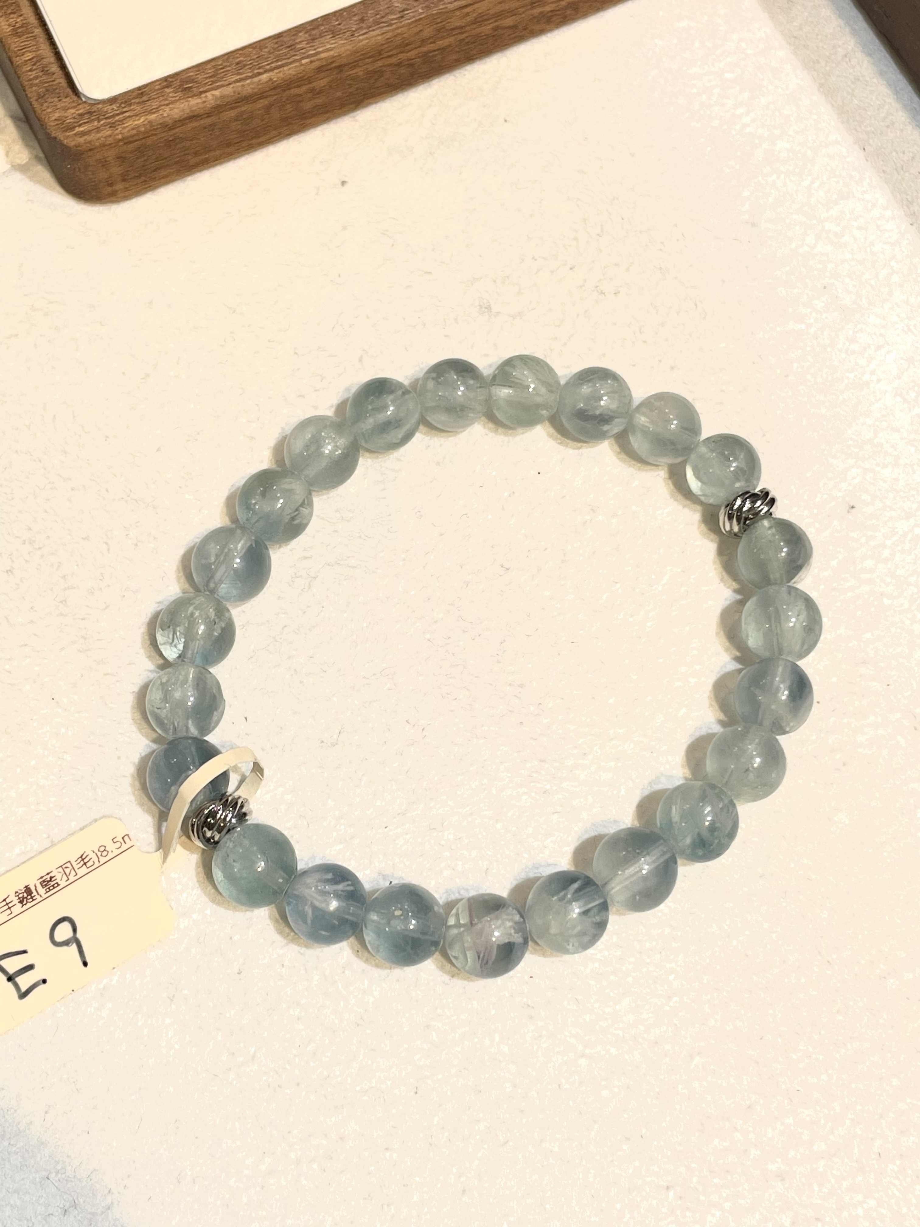 (現貨)螢石手鏈(藍羽毛)8.5mm (4693)