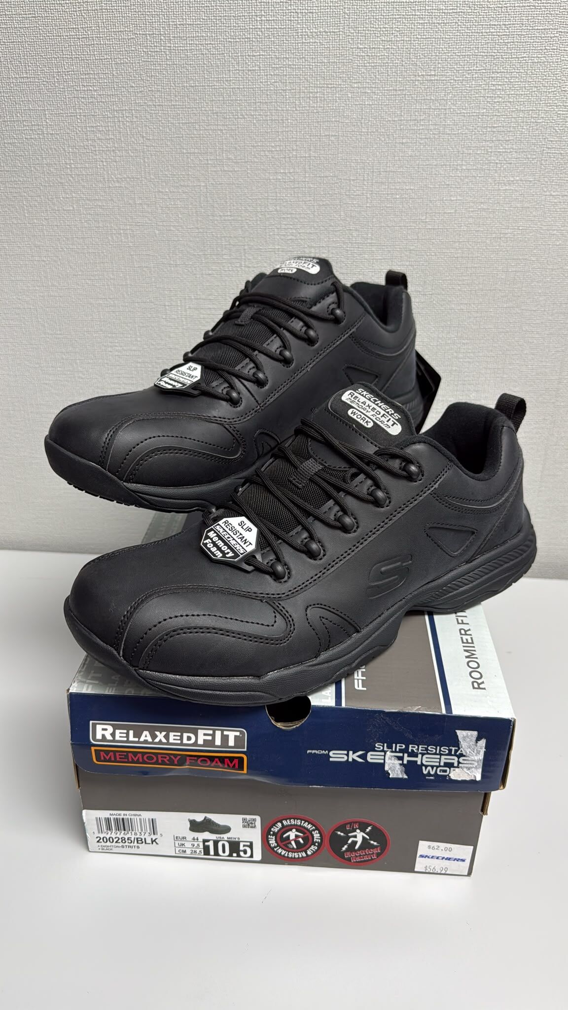 LYS02440 Skechers 黑色防滑休閒鞋