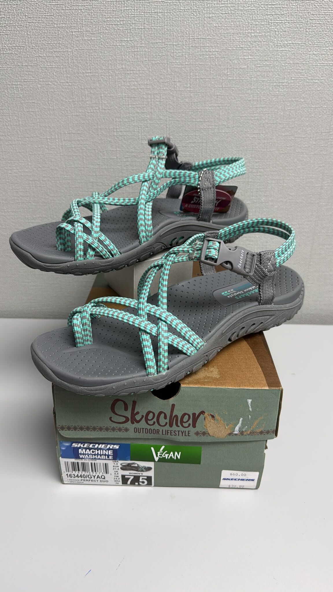 LYS02441 Skechers 灰色啪扣涼鞋