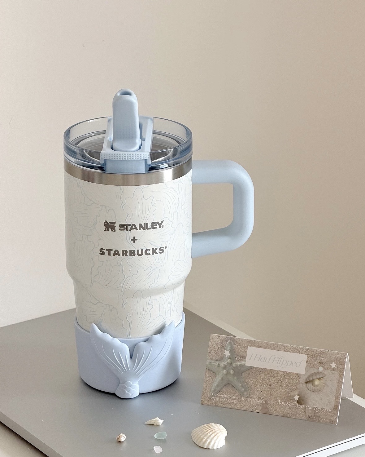 STARBUCKS  × STANLEY 星巴克 海底綺遇系列 藍白 不鏽鋼 吸管保溫杯  贈人魚尾巴杯托 591ML