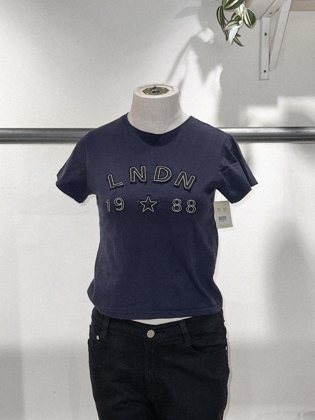 【現貨】LNDN 1988 Tee