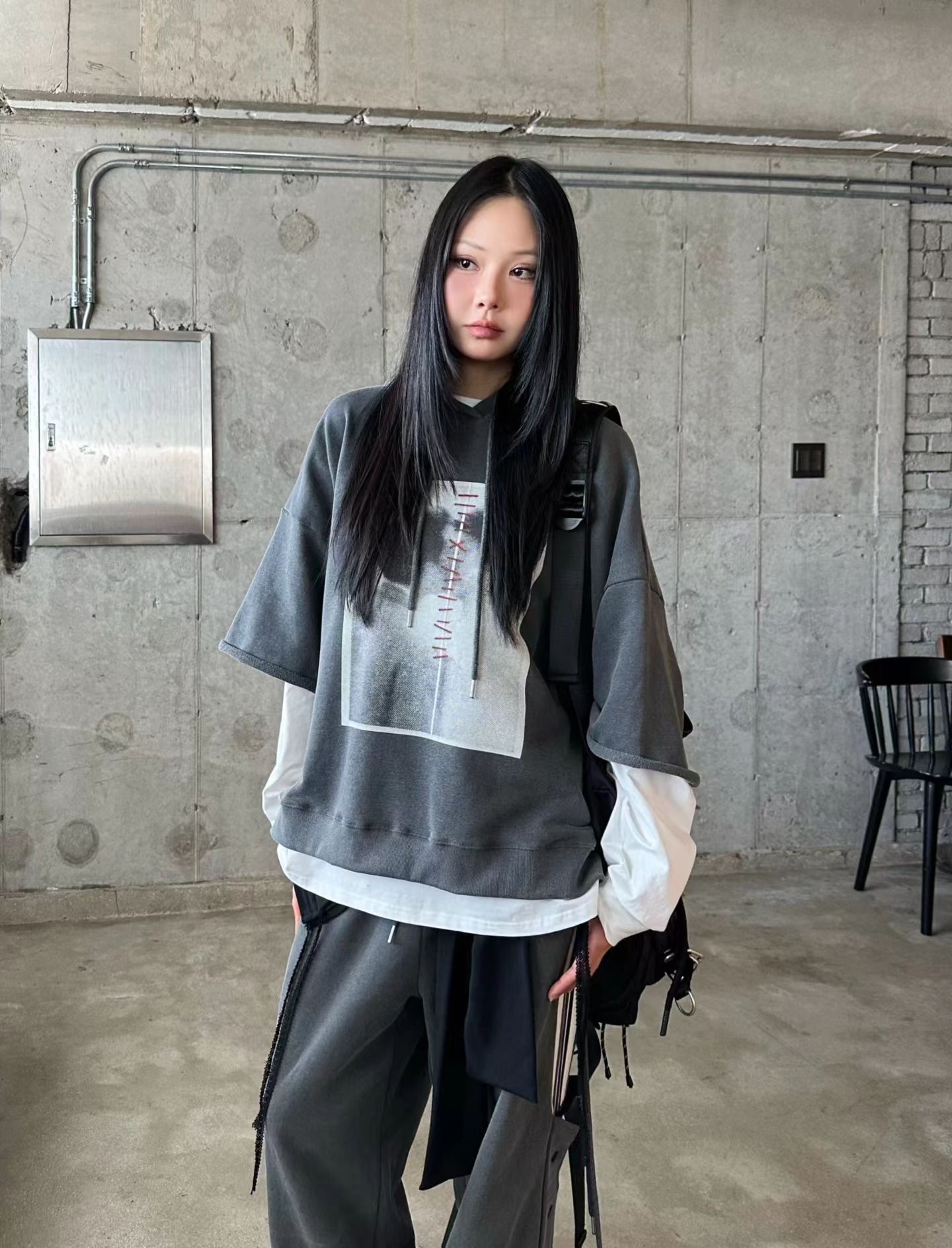 短袖連帽老相片側綁帶T