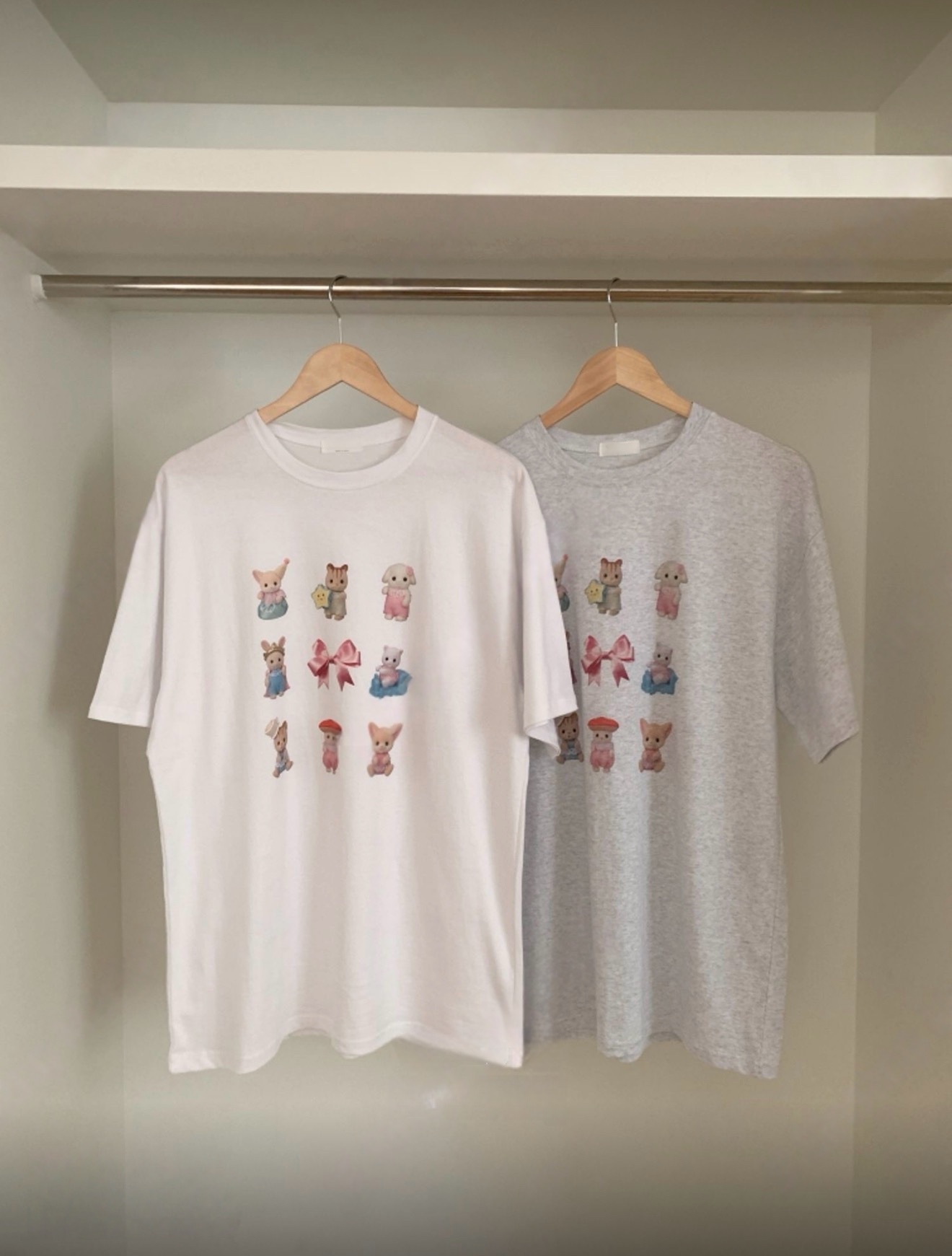 （10週年限定⚡︎ 1＋1＝$199）T1671｜かわいい𐔌՞. .՞𐦯ᨳଓ 小小8粒+蝴蝶結森林家族寬鬆TEE୭ ᵎᵎ 🧁
