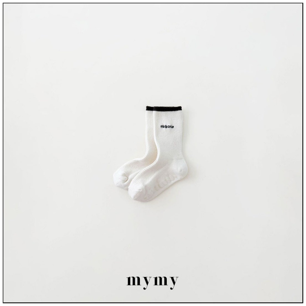 正韓秋Mysocks  字母條紋運動襪(兩入一組)