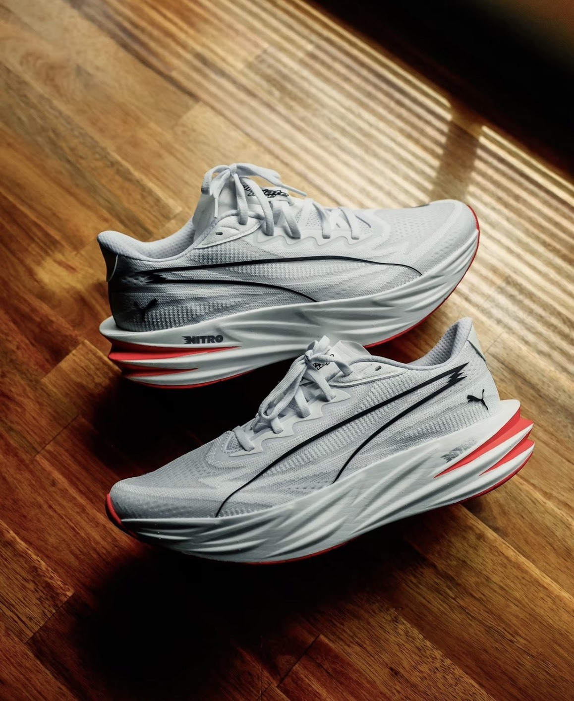 【零碼現貨】 PUMA Deviate Pure NITRO 頂級緩震競速跑鞋 313904-06 白黑紅 男款