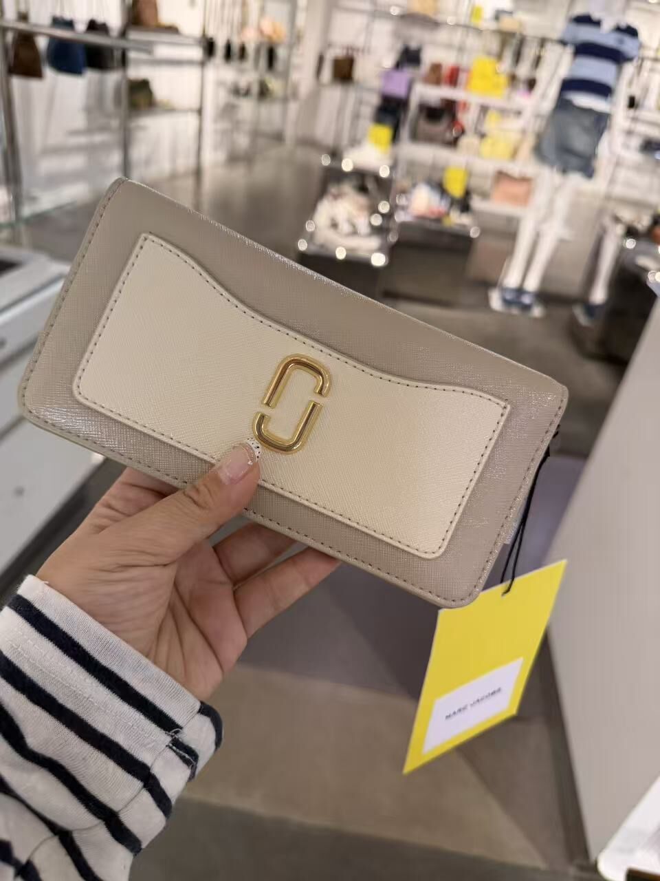 【直播】Marc Jacobs LX082791 雙J LOGO 拼色款長銀包 (米色拼淺杏色)