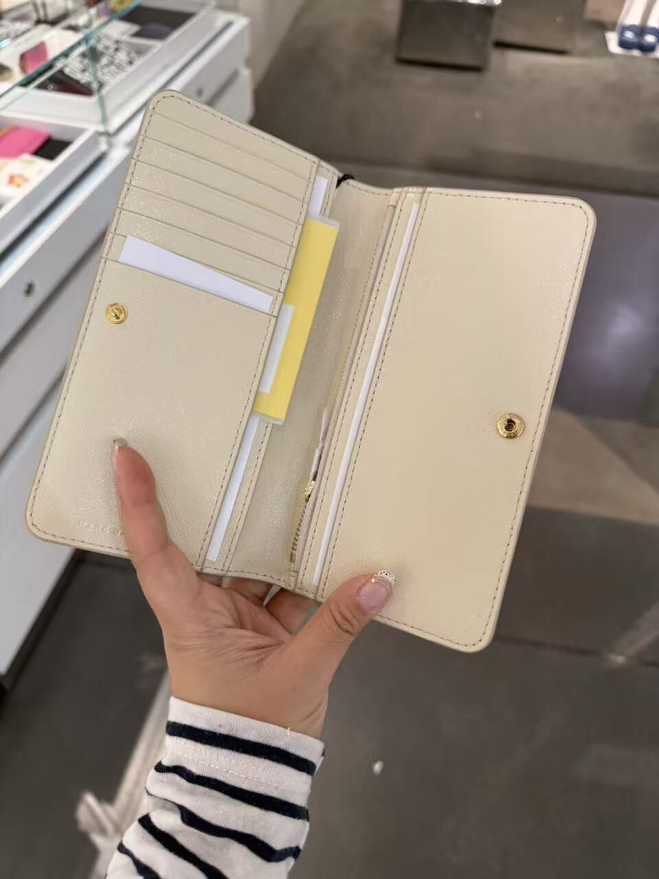 【直播】Marc Jacobs LX082791 雙J LOGO 拼色款長銀包 (米色拼淺杏色)