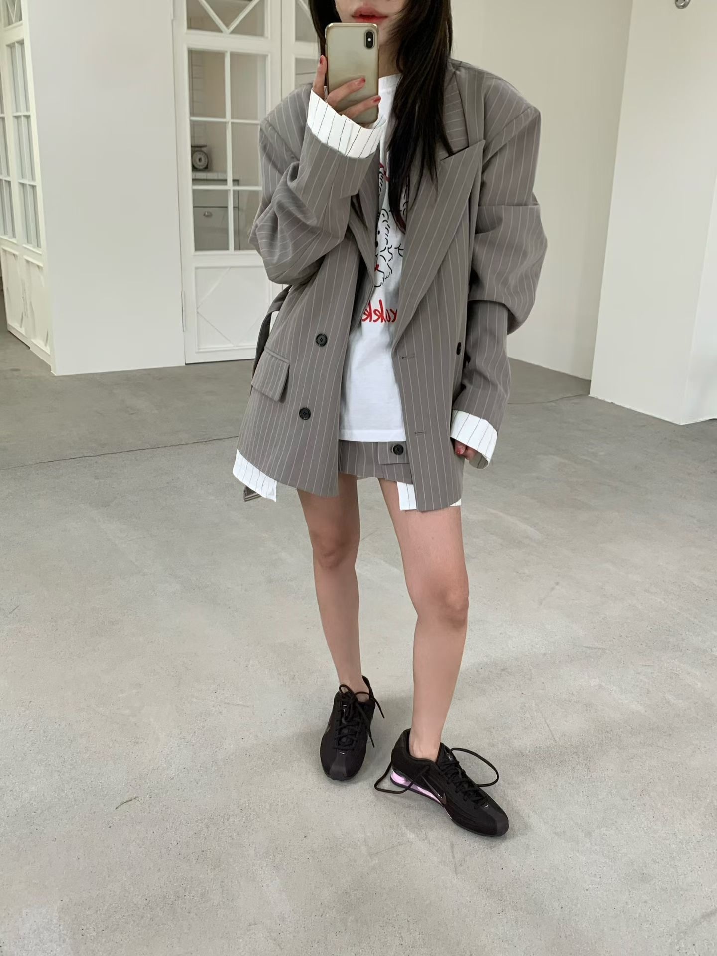 直線白邊西裝外套
