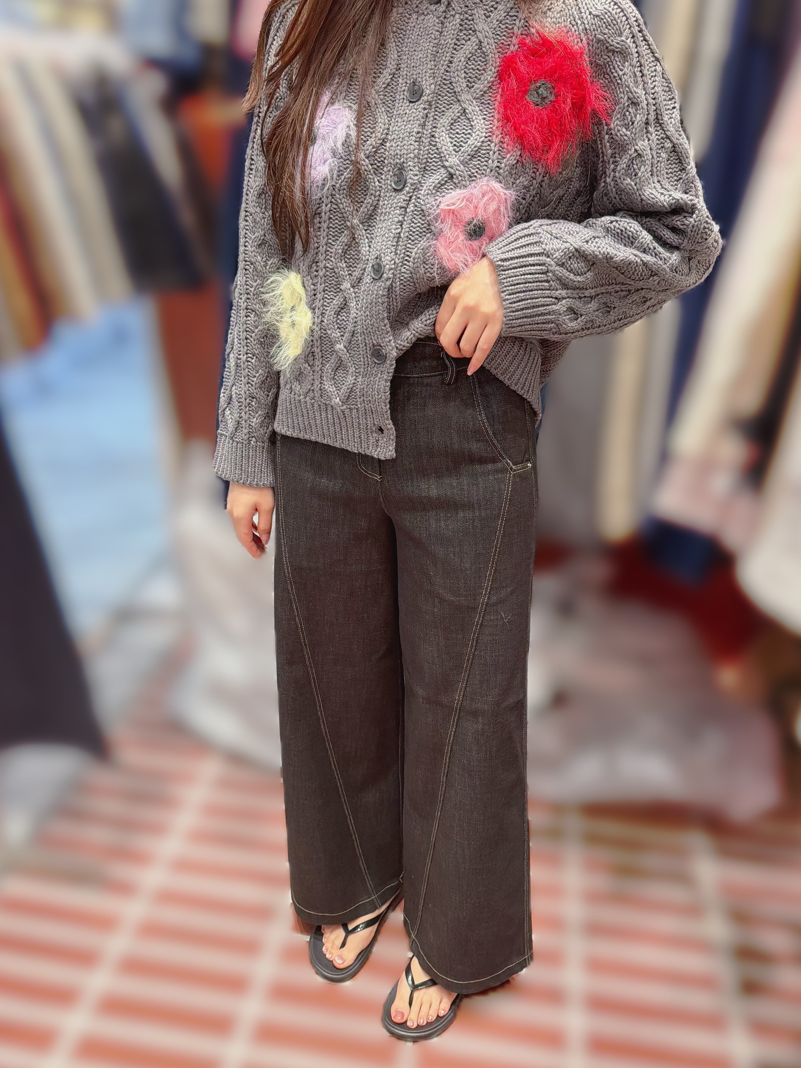 IL11 童童價 S:腰25-30 HIP42 長39 M:腰26-31 HIP43 長39 L:腰27-32 HIP44 長39.5 $469