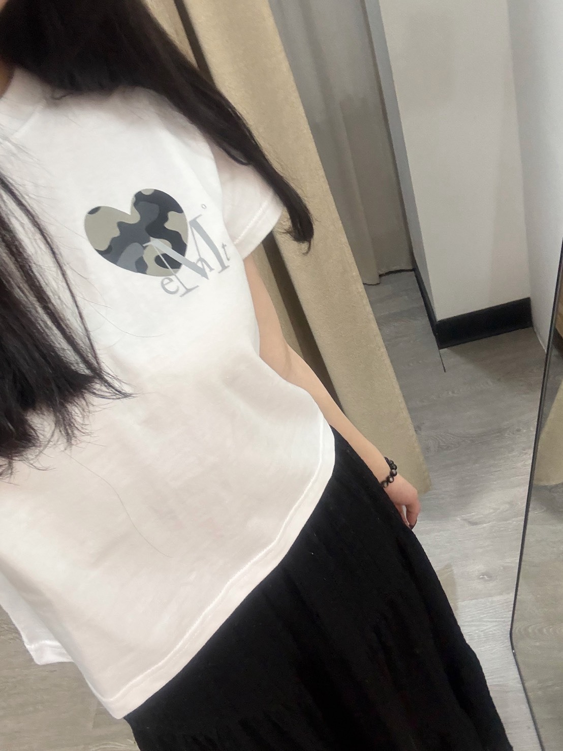 【OWN】Mucent 短袖 上衣 圓領 迷彩 心型 小LOGO 寬鬆 春夏 男女通用 短版 情侶款 黑色 白色