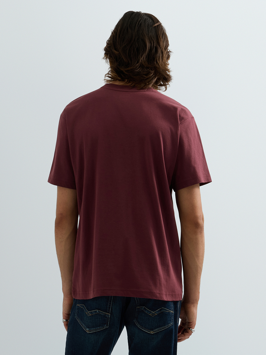 酒紅色刺繡 Logo 純棉圓領 T-shirt