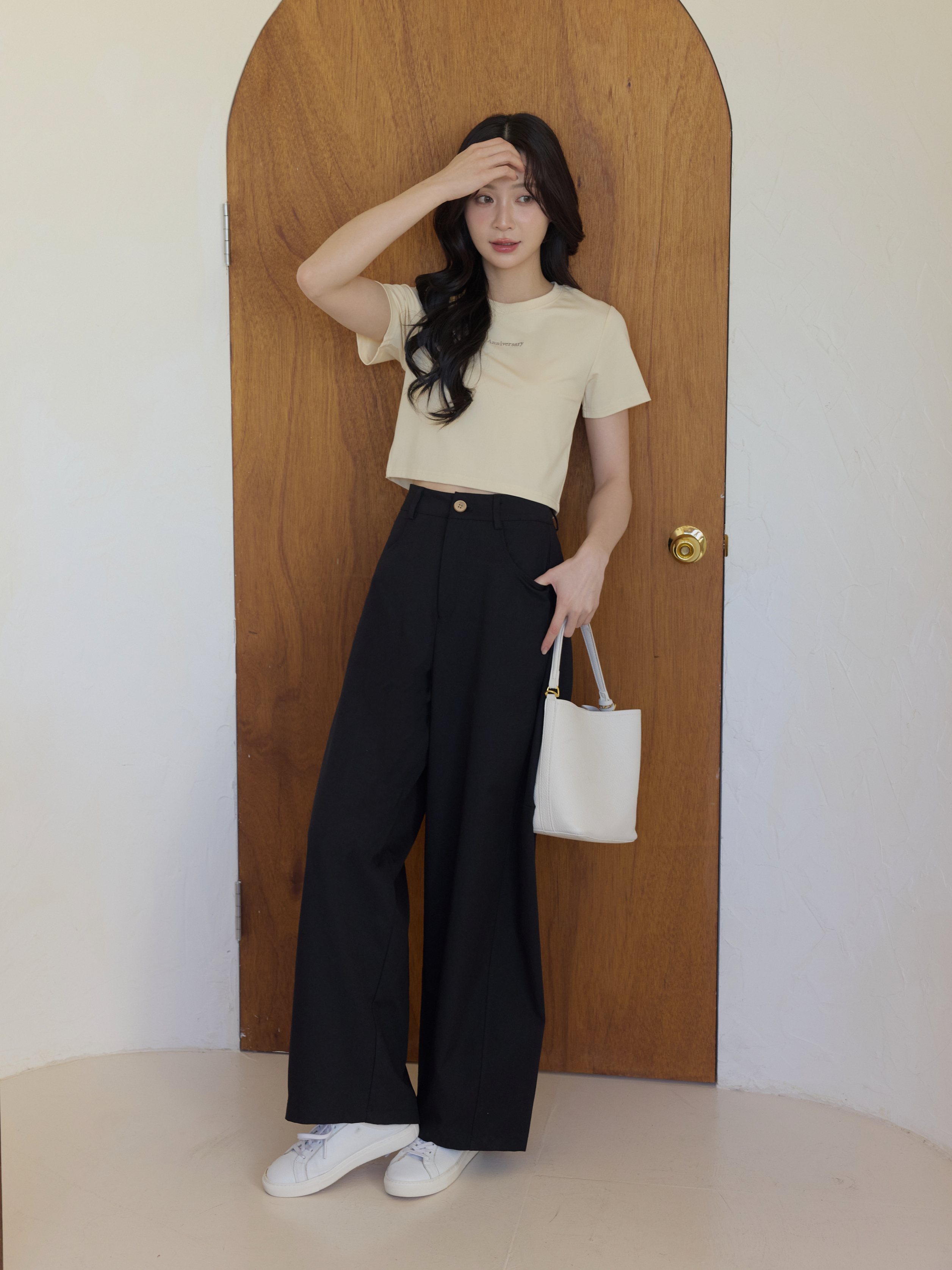 Exclusively Made Airy Slimming Curved-Leg Pants