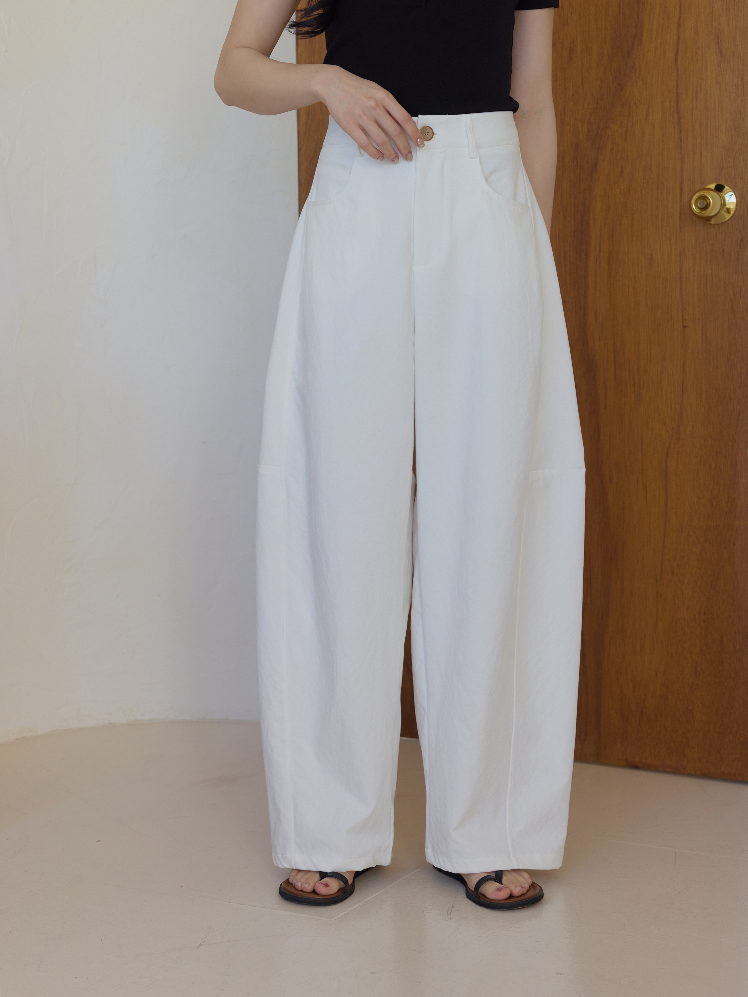 Exclusively Made Airy Slimming Curved-Leg Pants