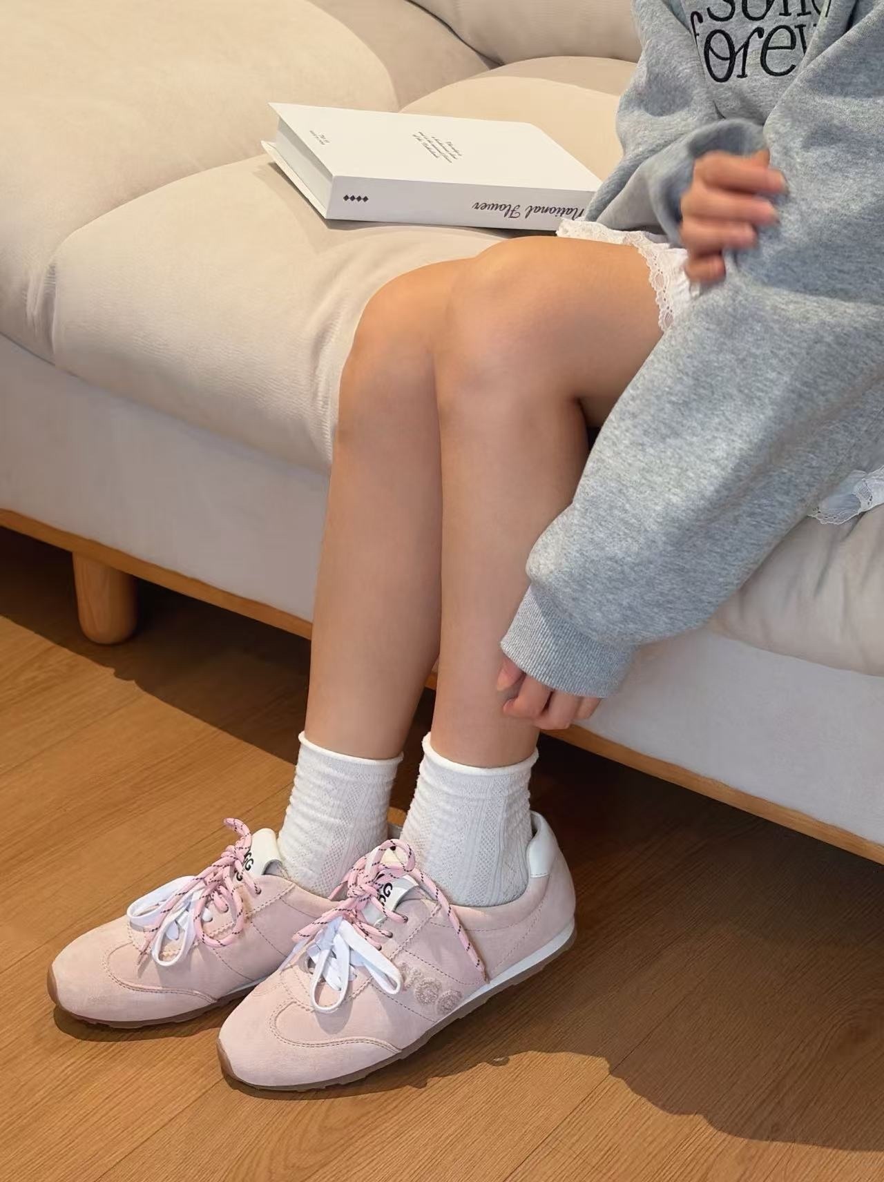 UGG54 -M