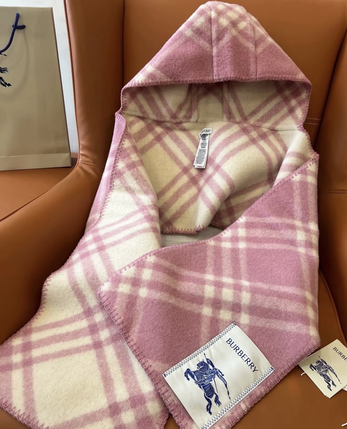 【2色入】Burberry Check Wool Hooded Scarf 格紋羊毛連帽頸巾