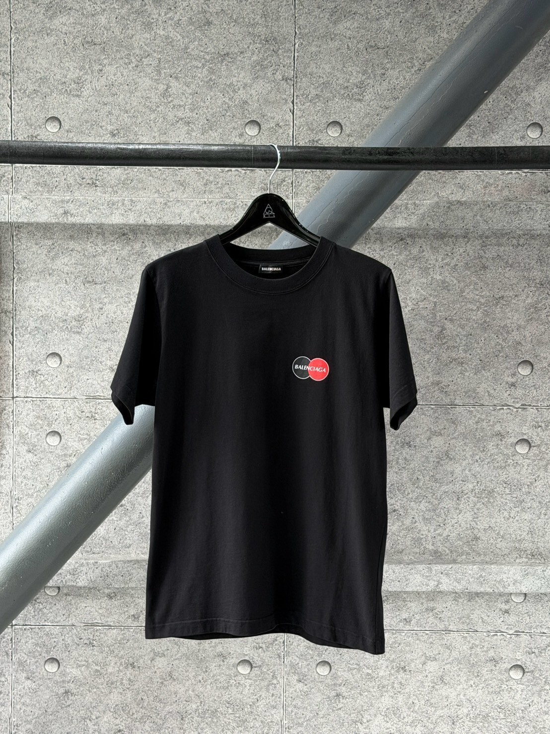 Balenciaga 黑紅圓圈百事達Logo 基礎款 短袖 T