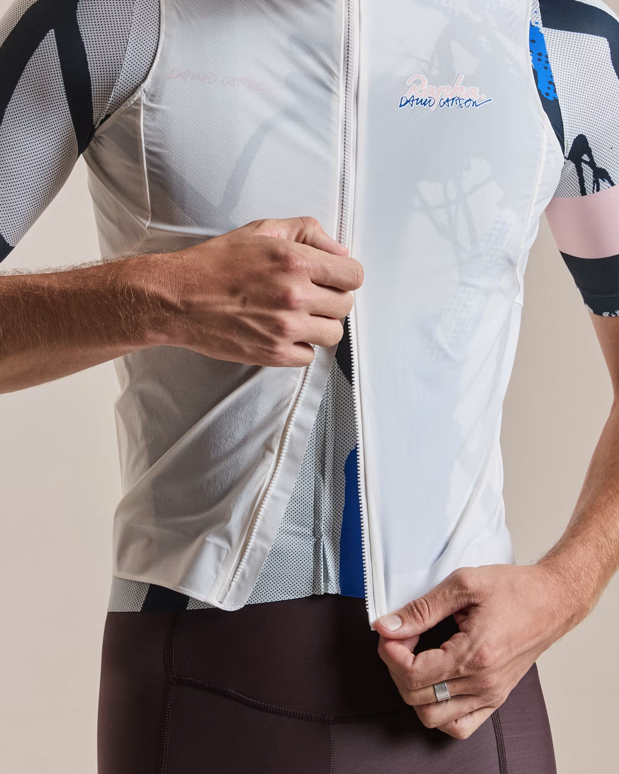 【Rapha】+David Carson 聯名 風衣背心 PRO TEAM GILET II WCO 男款
