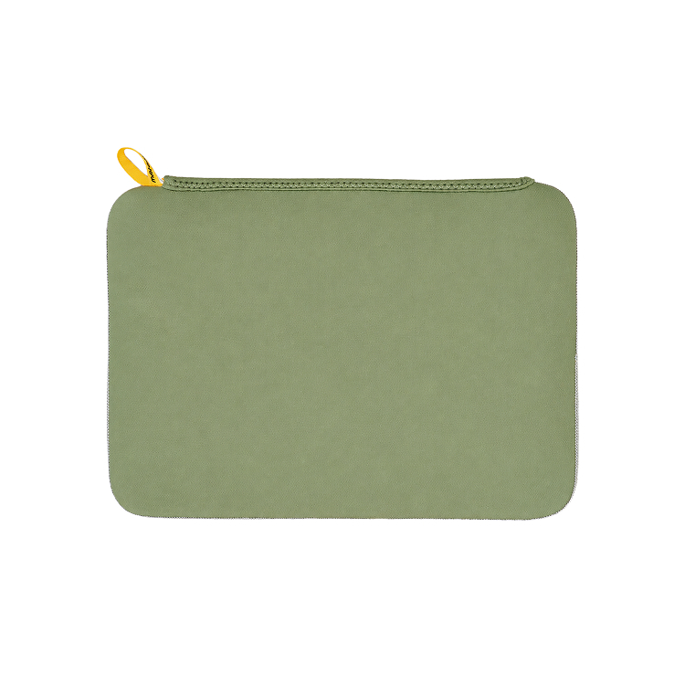 ESSENTIALS | Tight Fit Sleeve for MacBook Neo, MacBook Air 13" and MacBook Pro 14" - Olive