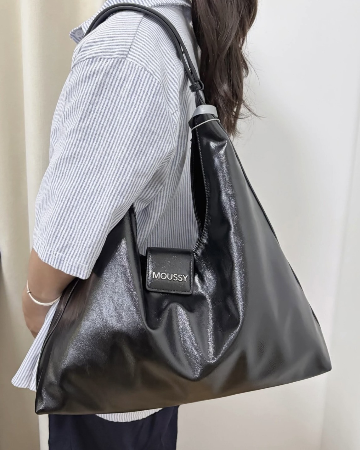 【預購】MOUSSY 磁吸單肩托特包 2色 028IAA561033