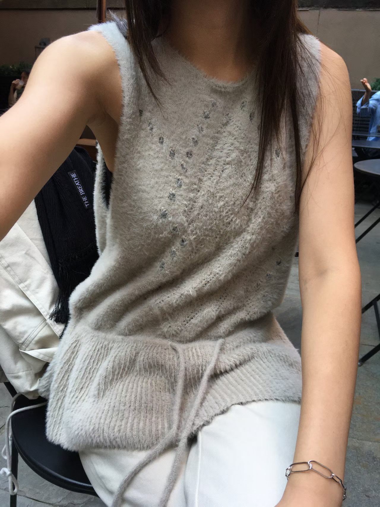 洞洞軟綿綁腰背心