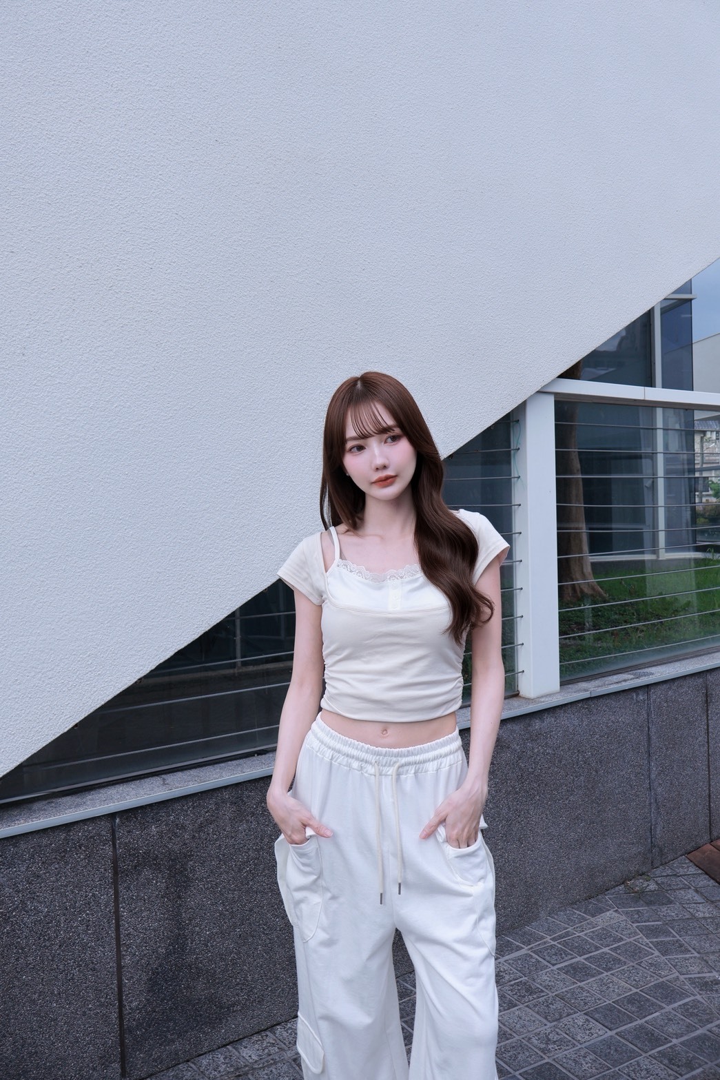 此間云上