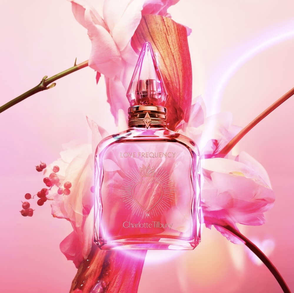 現 貨｜Charlotte Tilbury‘s Collection of Emotions 💗Love Frequency 撩撥心動瞬間 Eau de Parfum 香水試管