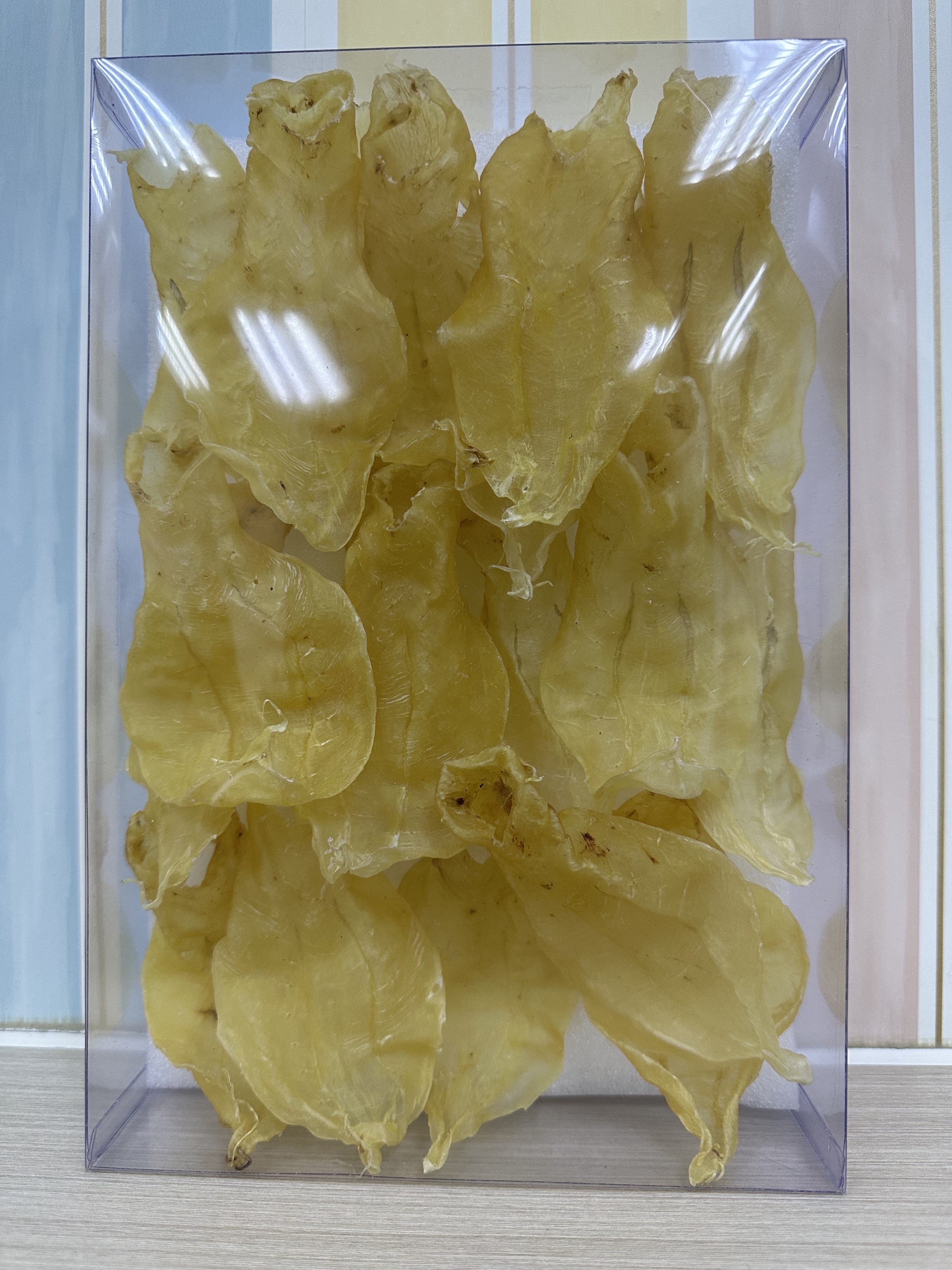 VN40 花膠之王野生白花膠 65-70頭/斤 150克 **到期日:約2028/12 **放置於陰涼乾燥處，並避免陽光照射