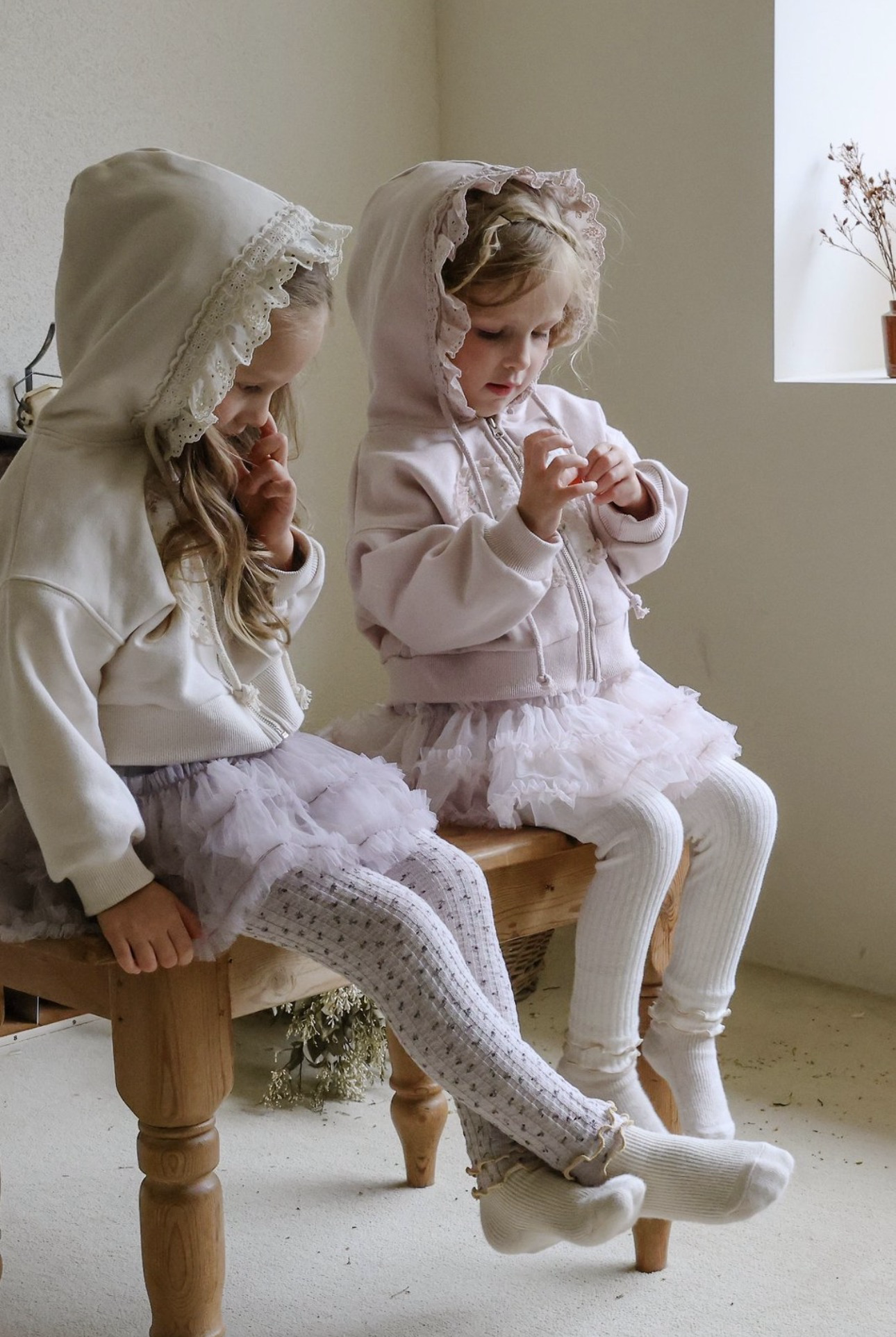 FLO Heartring Hooded Jumper