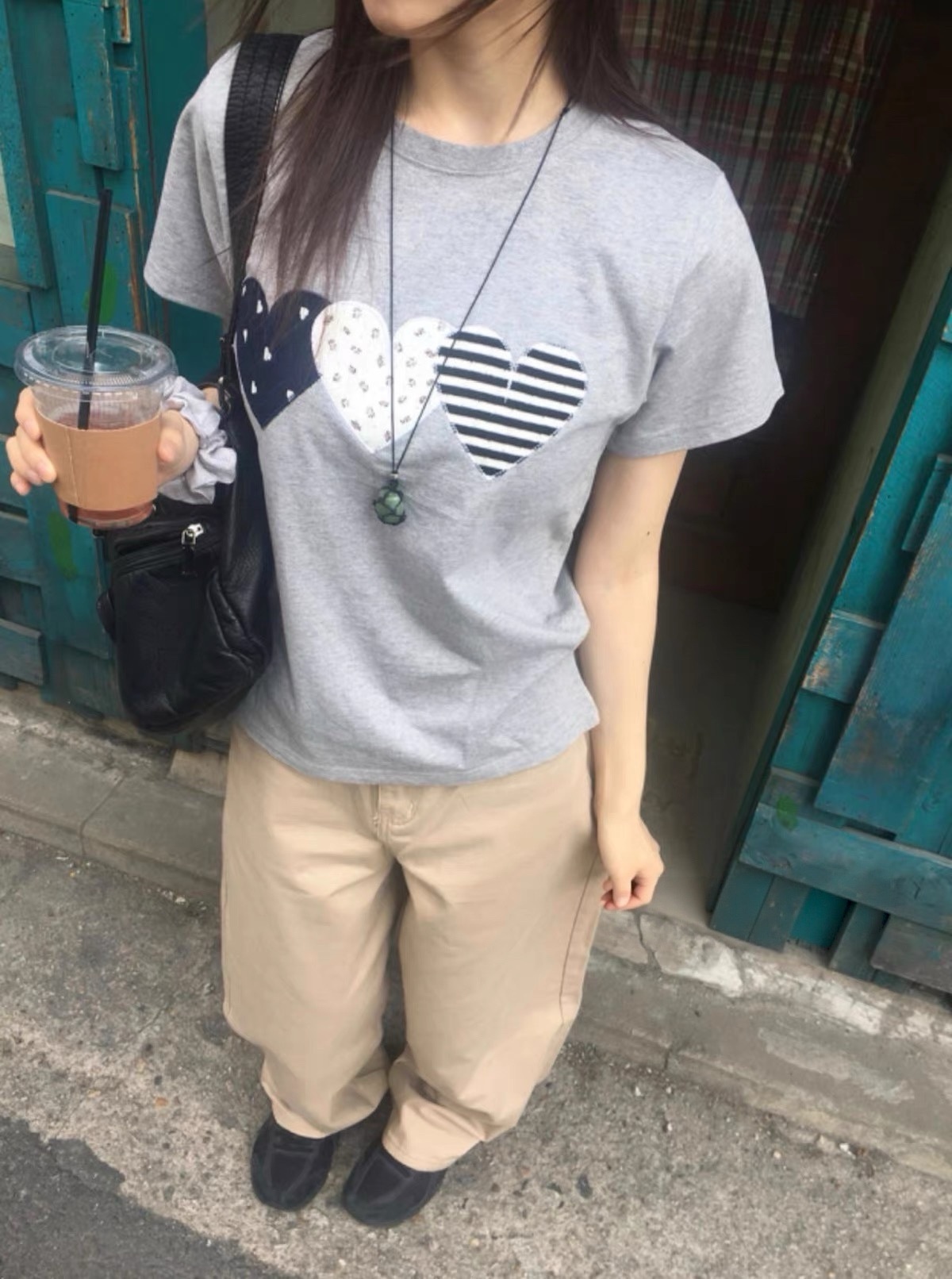 【現貨】Triple Heart Embroidery Tee
