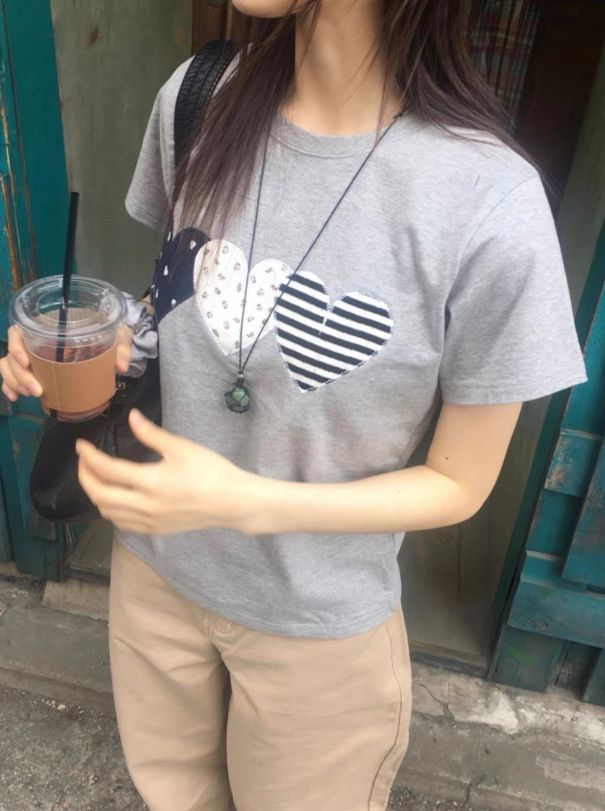 【現貨】Triple Heart Embroidery Tee