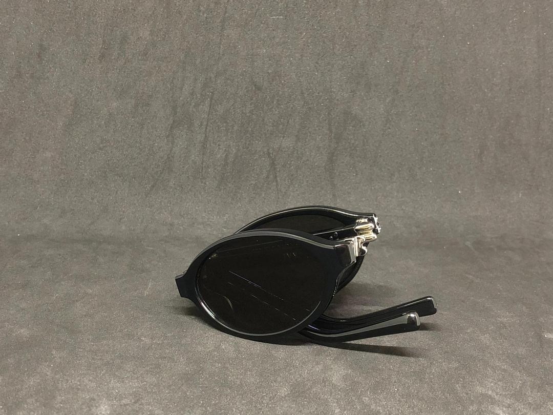 Gentle Monster Ivy Full Black (Foldable Pocket Collection)