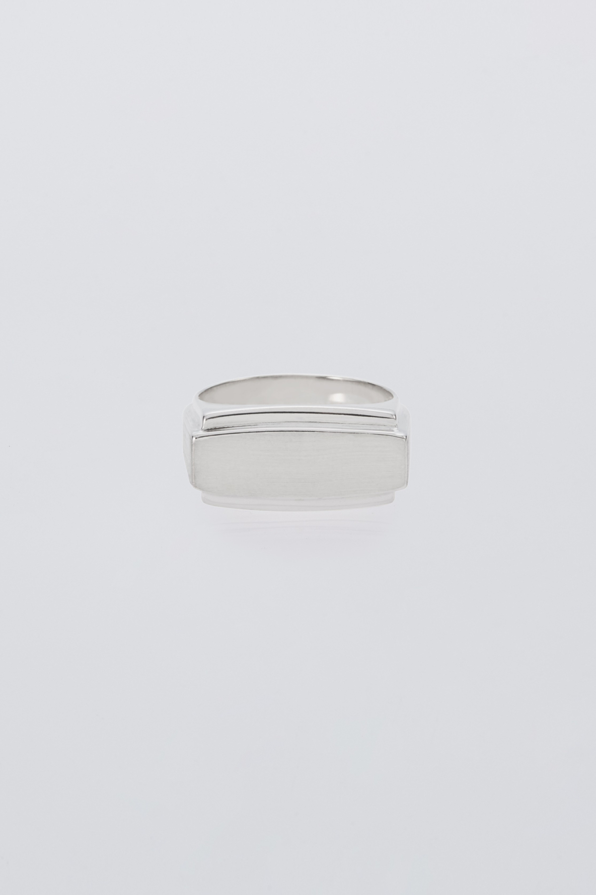 XOLO JEWELRY CENTER WEIGHT RING WITH HAIR LINE (2COL)