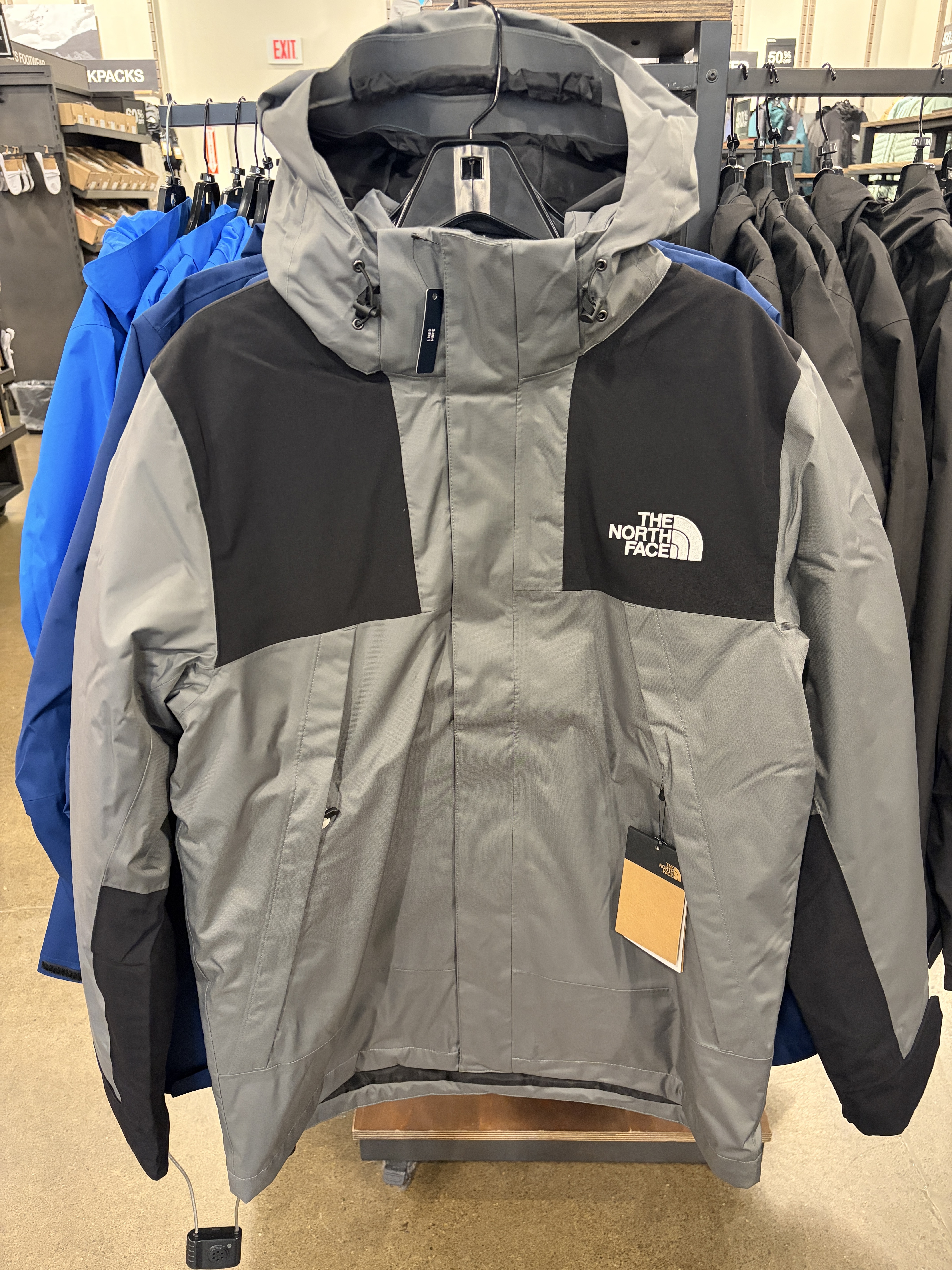 THE NORTH FACE 男大人 600羽絨三合一 刺繡小標 防風 防水 外套 (帽子可拆/內裡可單穿)