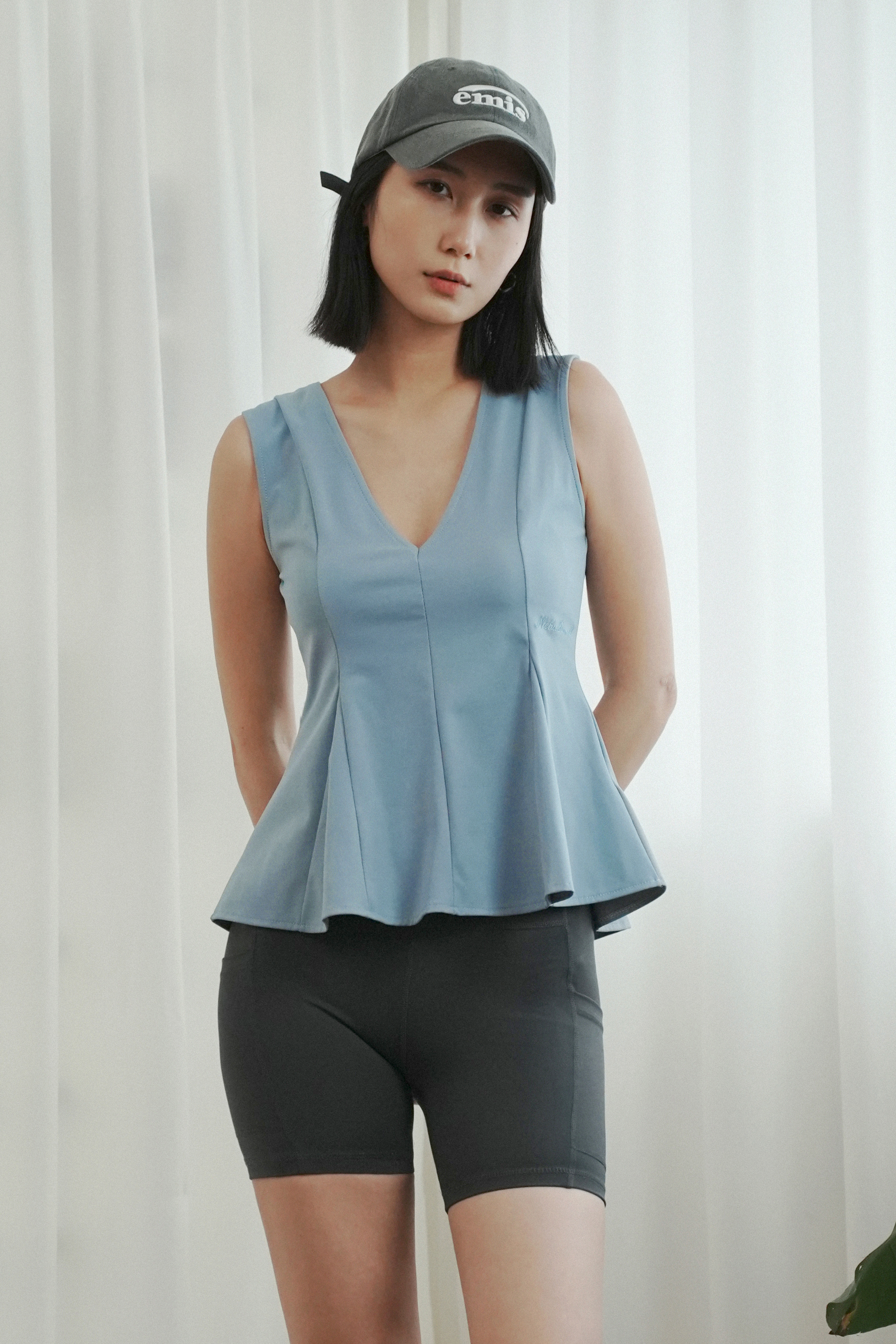 Souple Forme_Slim V-Neck Wave Top