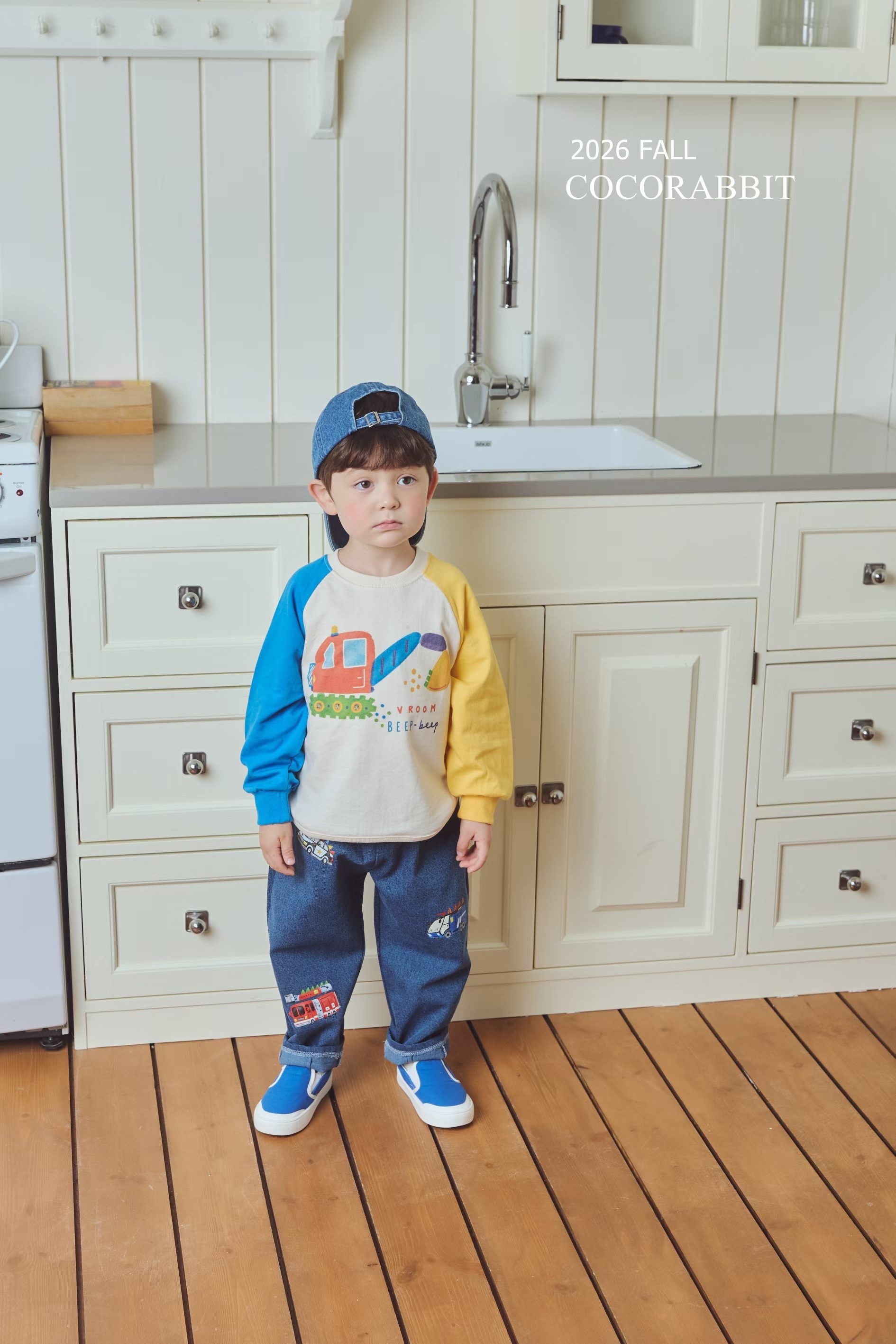 COCO RABBIT Vehicle Sweatshirts
