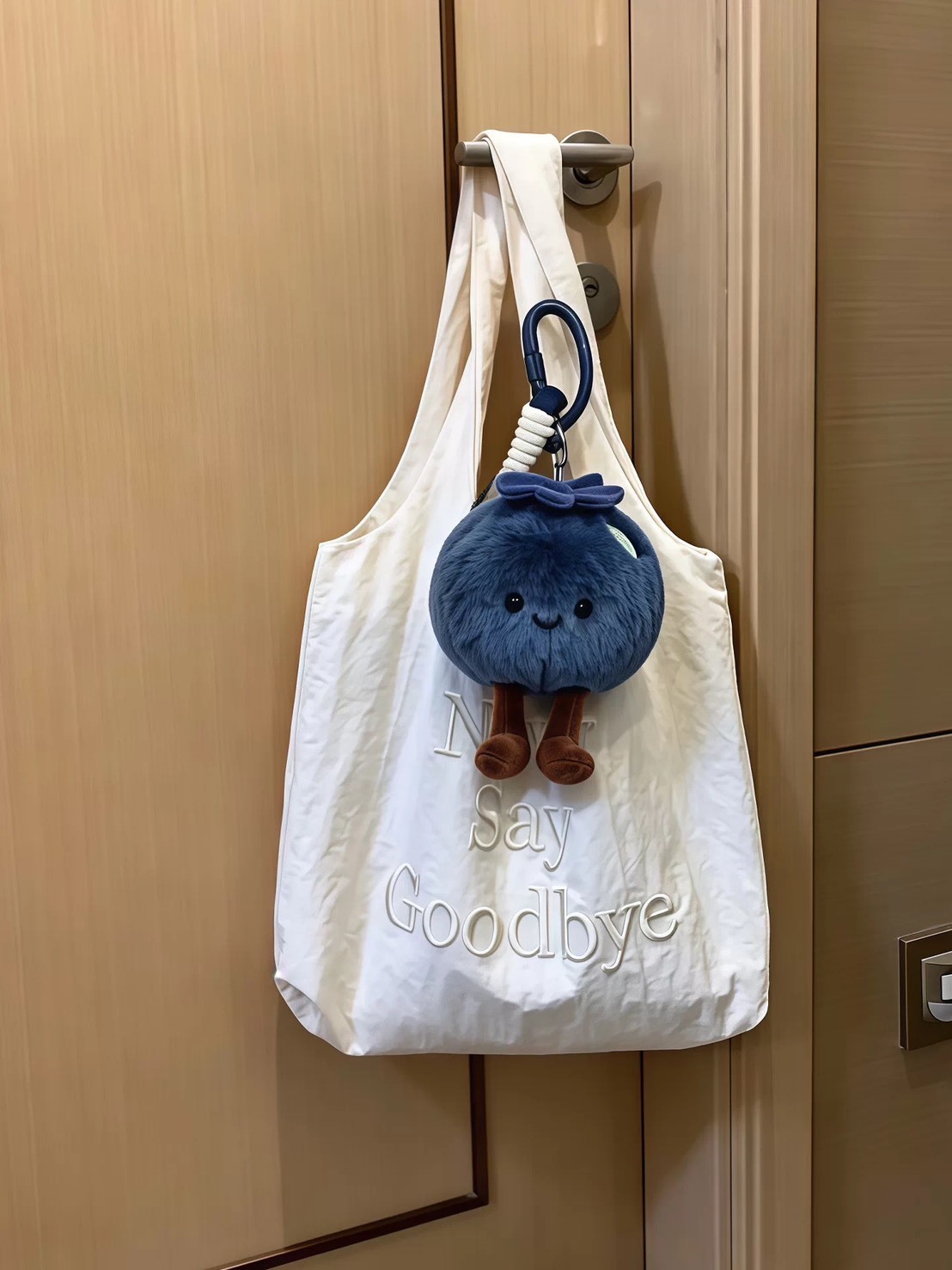 【Luxury】攬霉運 好運吊飾 藍莓寶寶 藍莓造型吊飾 水藍 深藍 兩色 幸運系列 好運降臨 幫你擋掉壞運氣 水逆 blueberry