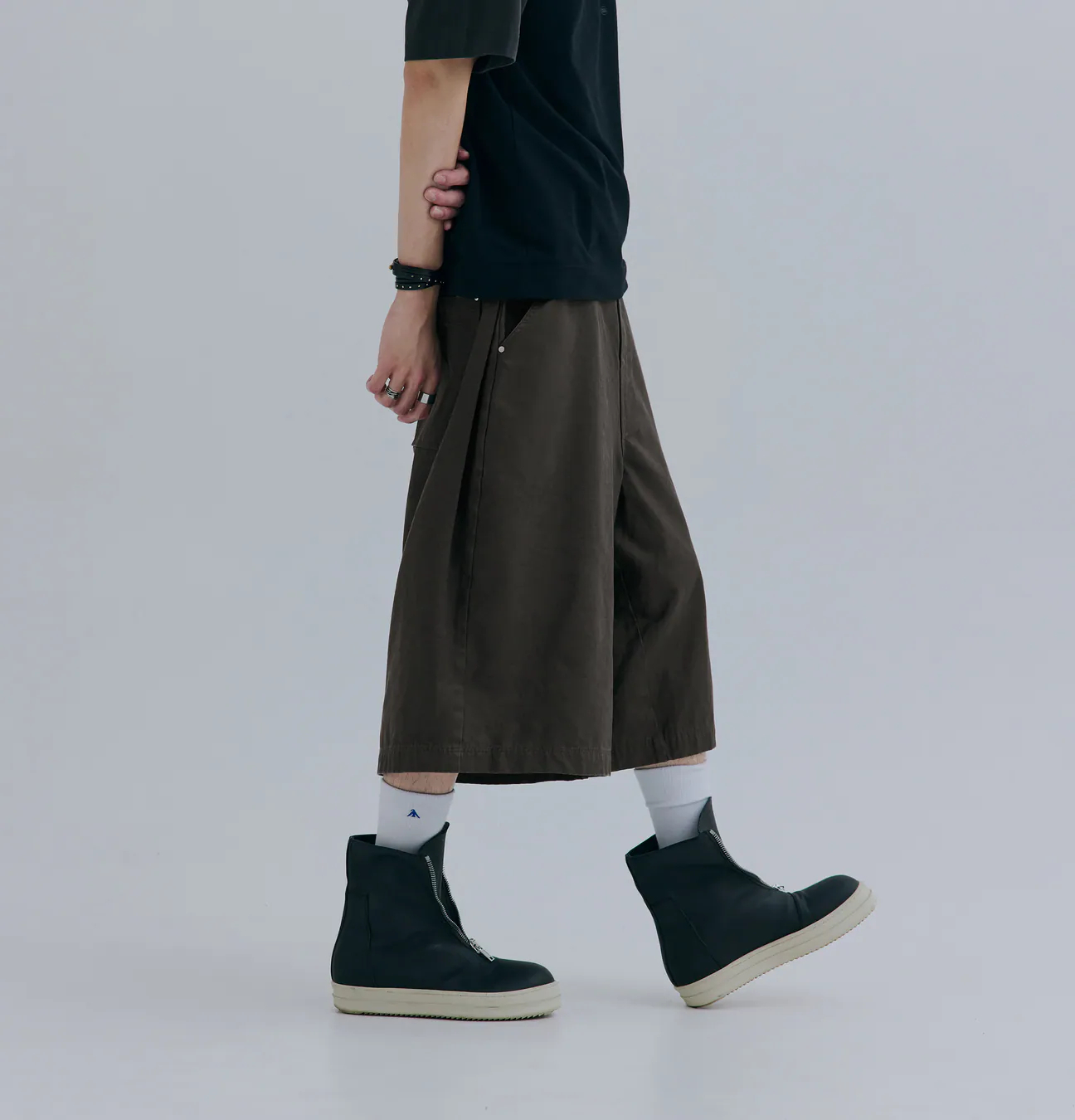MELSIGN｜Cropped Drapey Baggy Pants (Brown)
